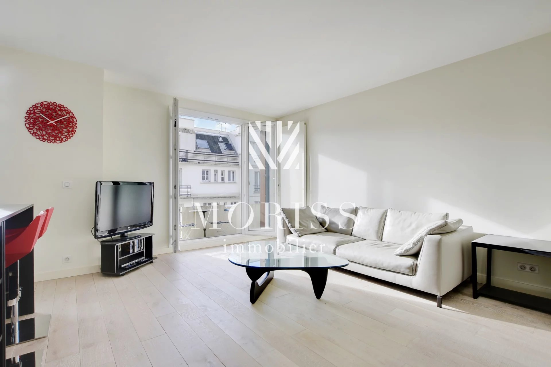 APPARTEMENT 2/3 PIÈCES AVEC BALCON ET VUE DÉGAGÉE 15EME NORD - Image Array