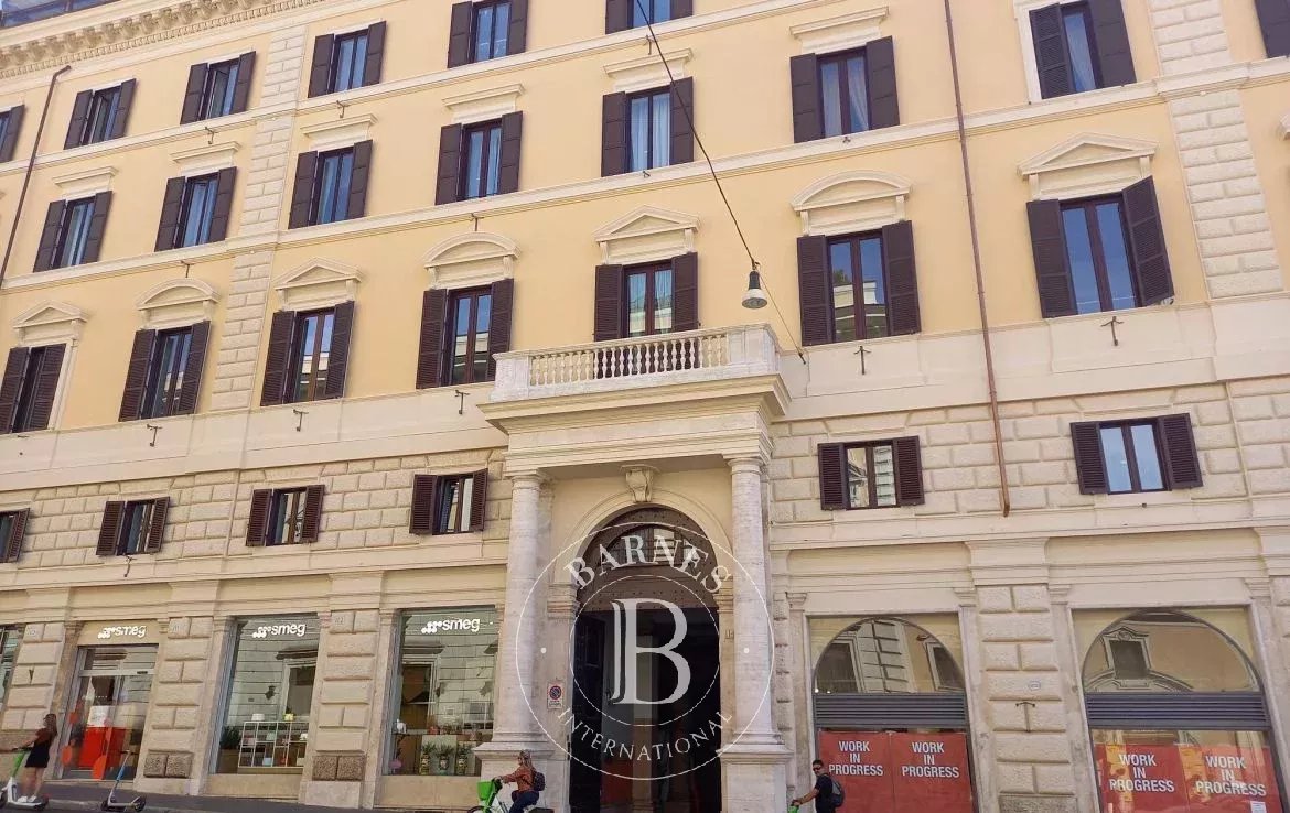 Roma  - Bureaux 11 Pi&egrave;ces - picture 11
