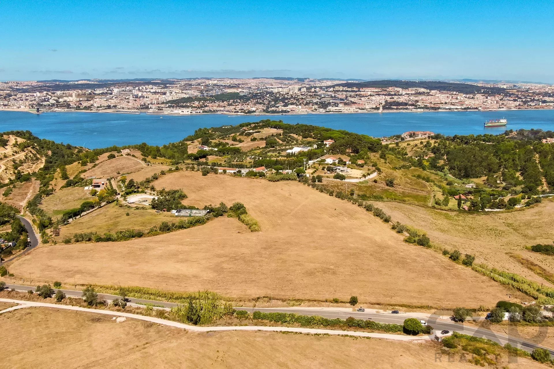 Land with Tagus view 86176491 image 3