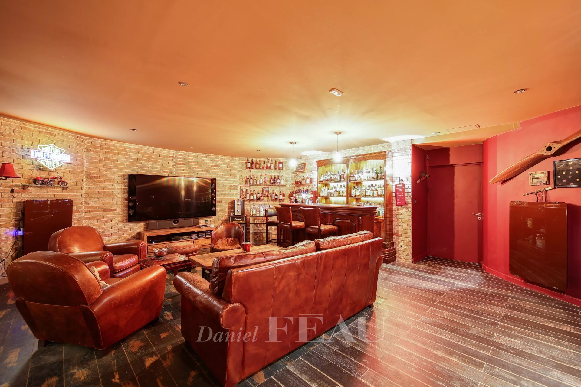 6 Bedroom Villa/Townhouse's Image 28