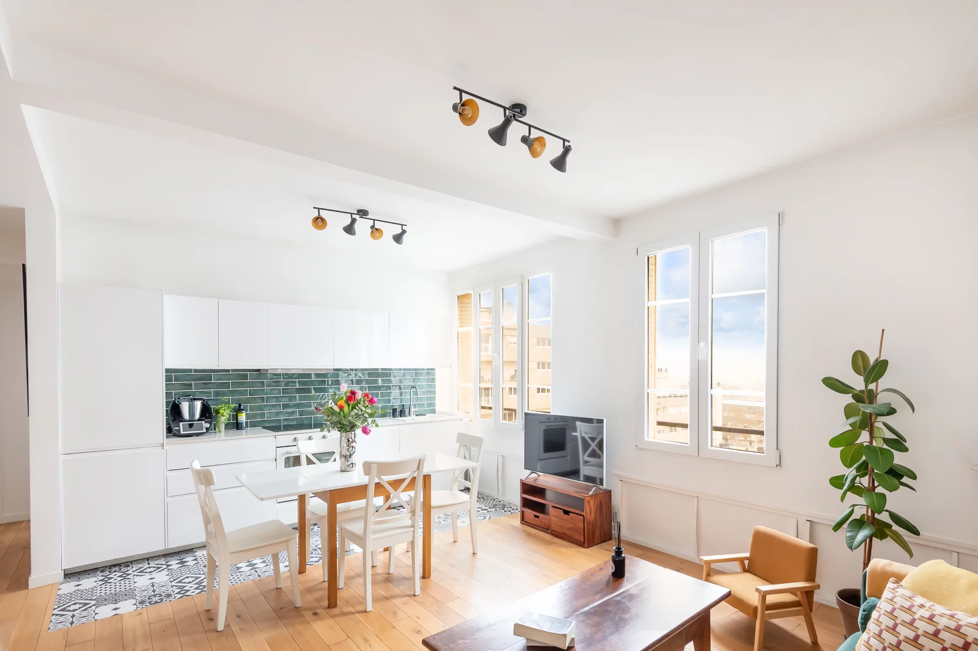 Paris 19e - SECRÉTAN / BUTTES-CHAUMONT