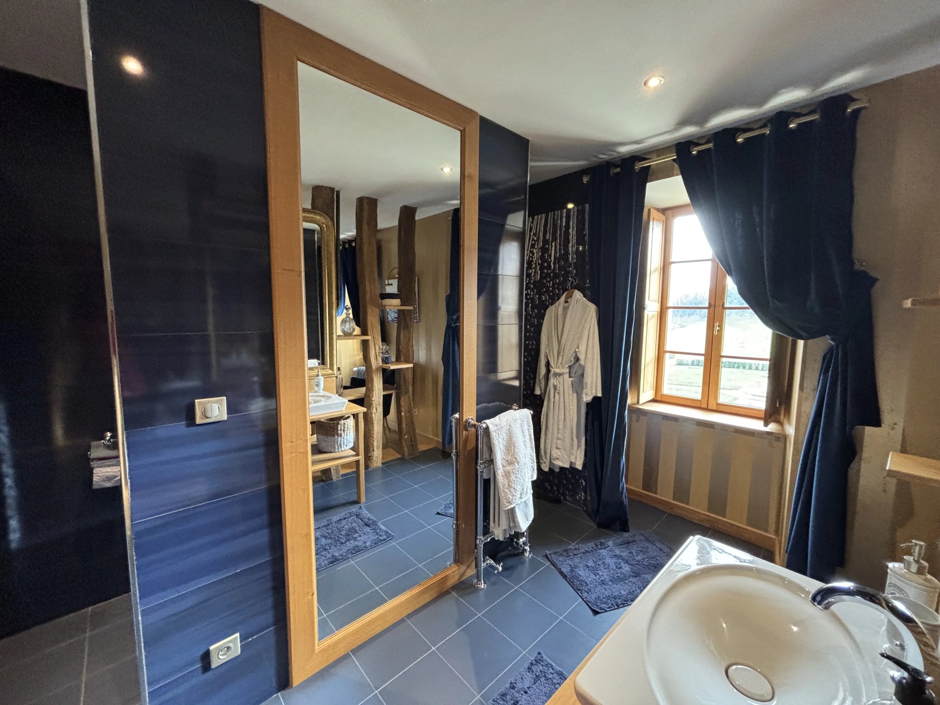 8 Bedroom Villa/Townhouse's Image 10