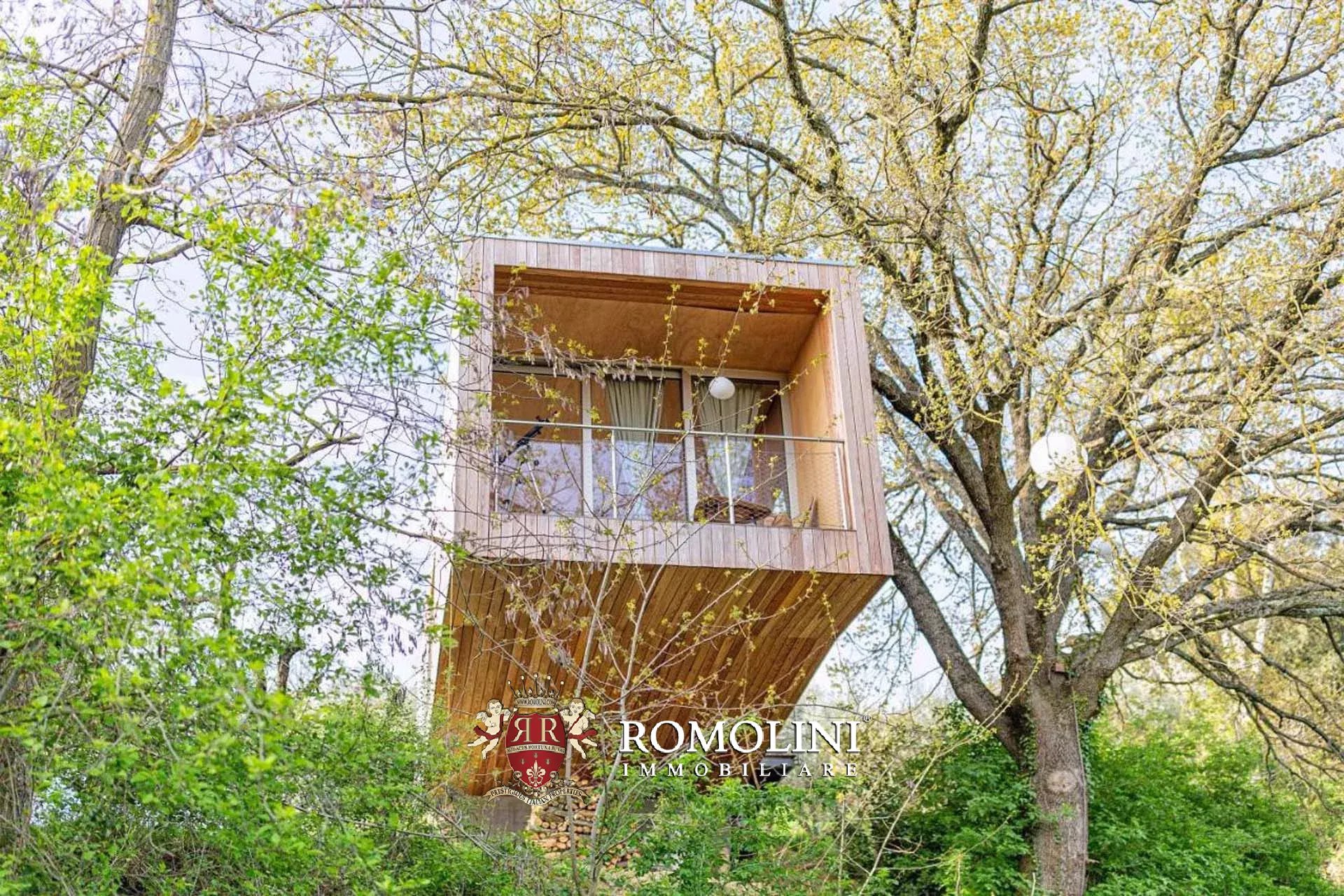 15 Bedroom Villa/Townhouse's Image 8