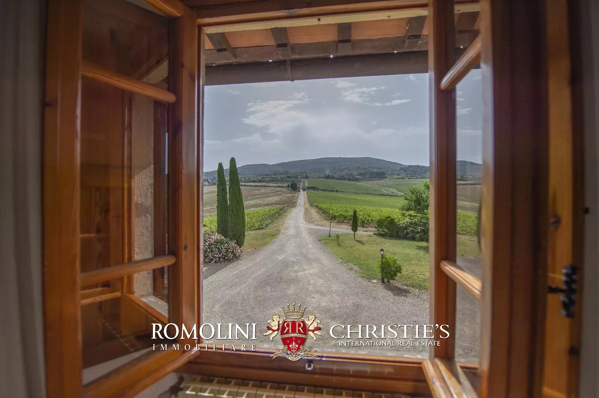6 Bedroom Vineyard's Image 27
