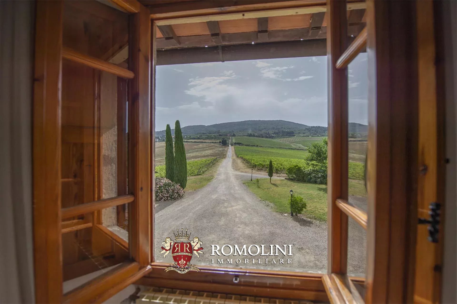 6 Bedroom Vineyard's Image 27