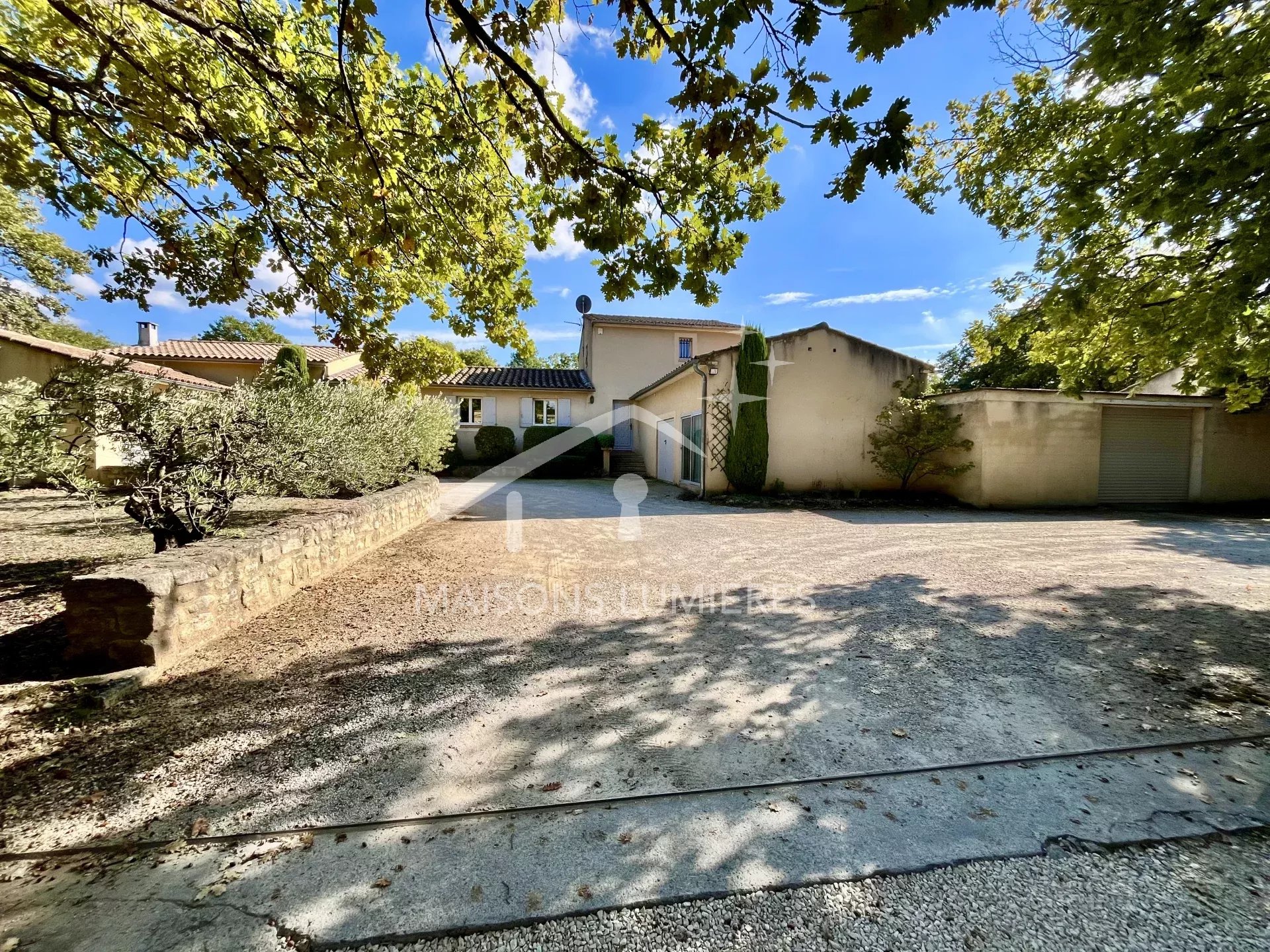 Agence immobilière de Maisons Lumières