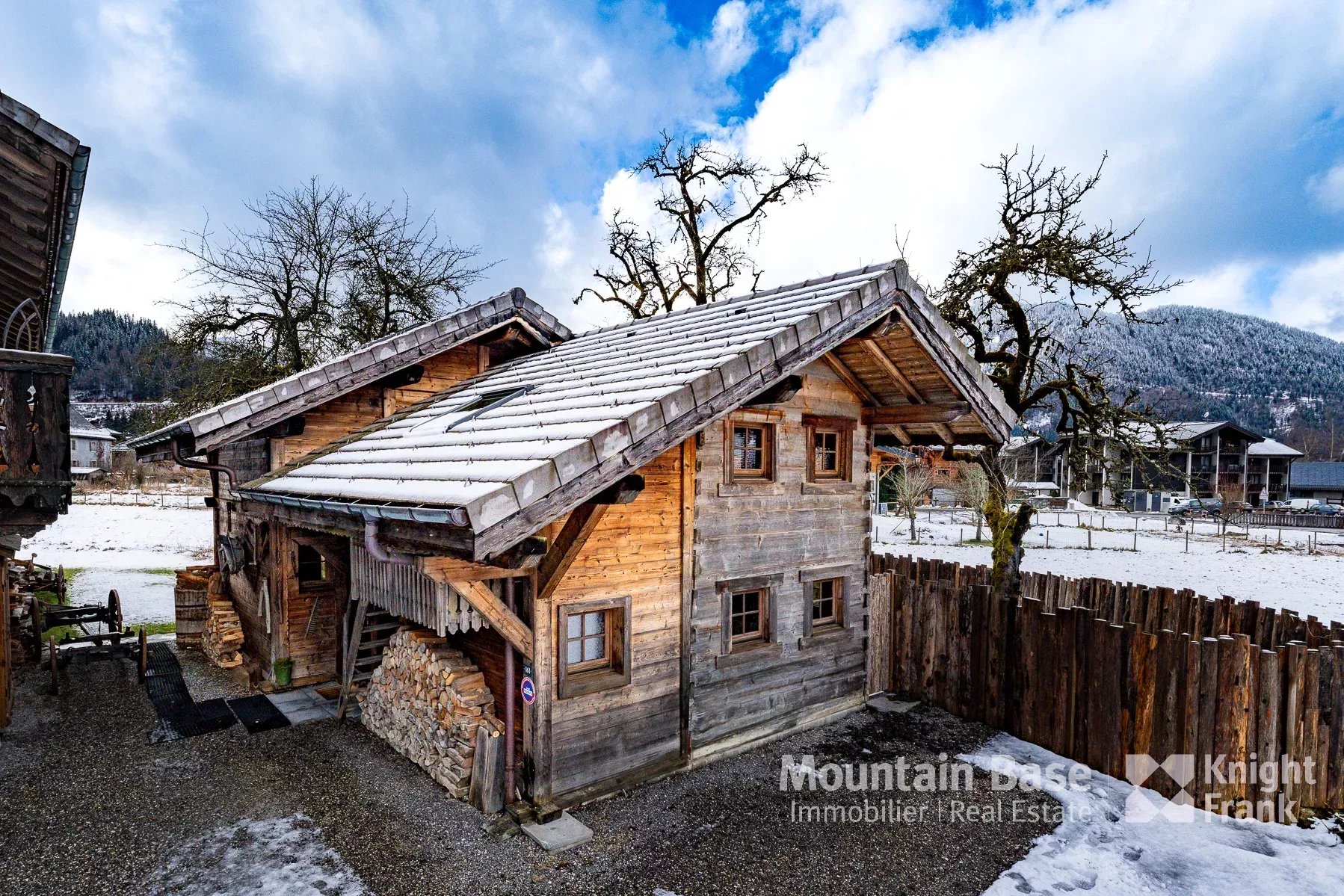 3-bedroom chalet in Montriond Accommodation in Chamonix