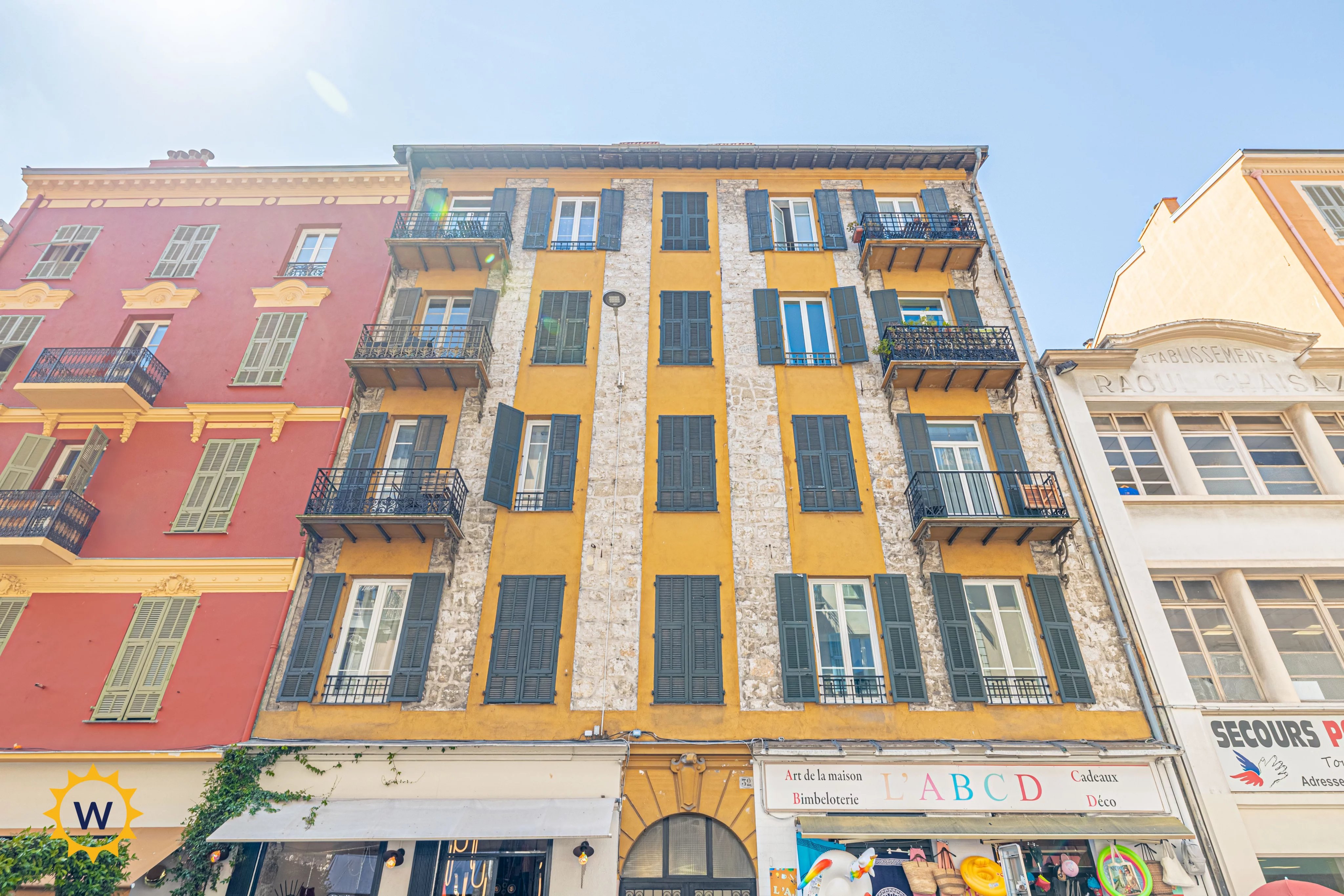 NICE LE PORT RUE BONAPARTE – 3/4 PIÈCES TRAVERSANT 65 M² – BALCON – ASCENSEUR — photo 16
