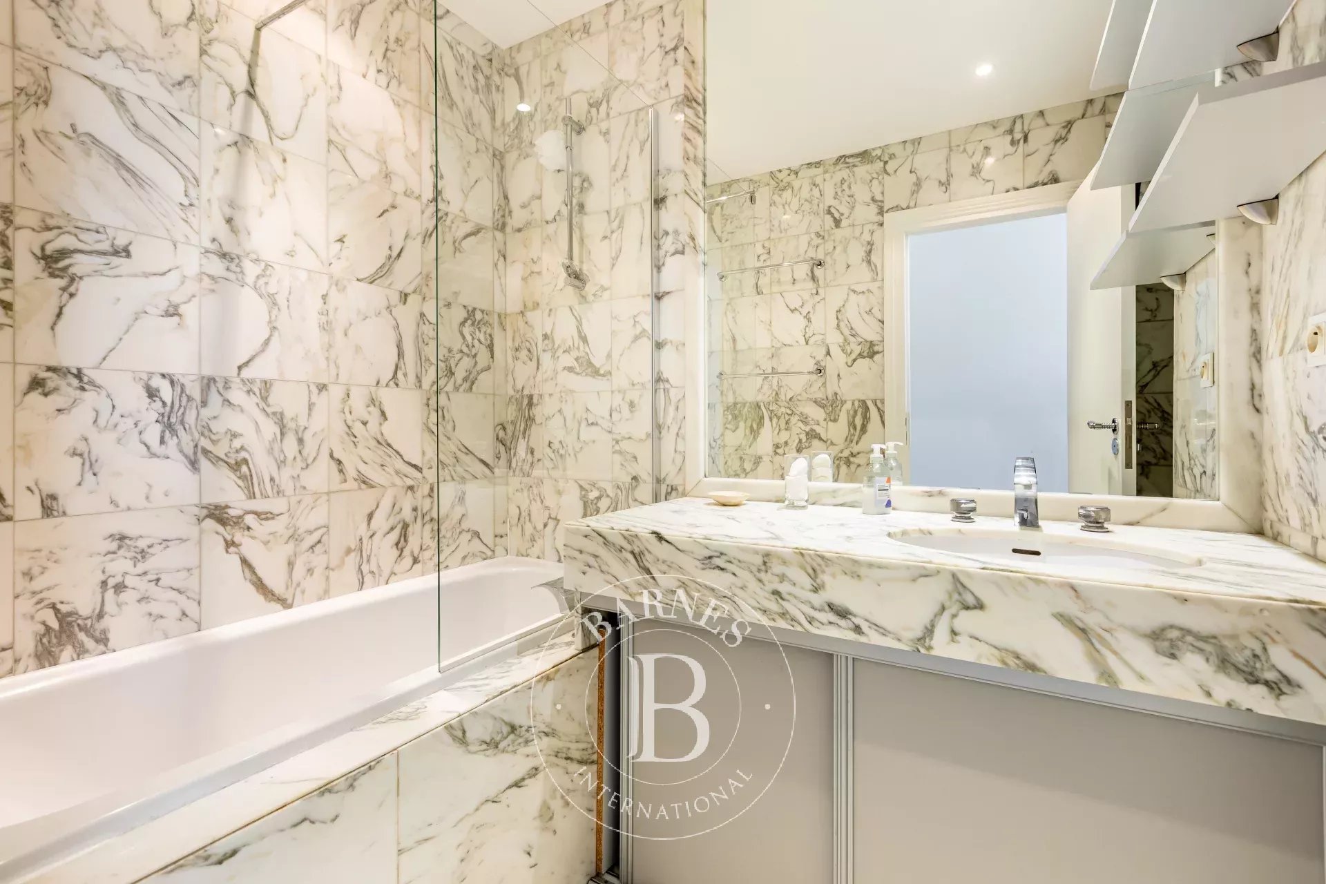 Daire Paris 16ème - picture 7