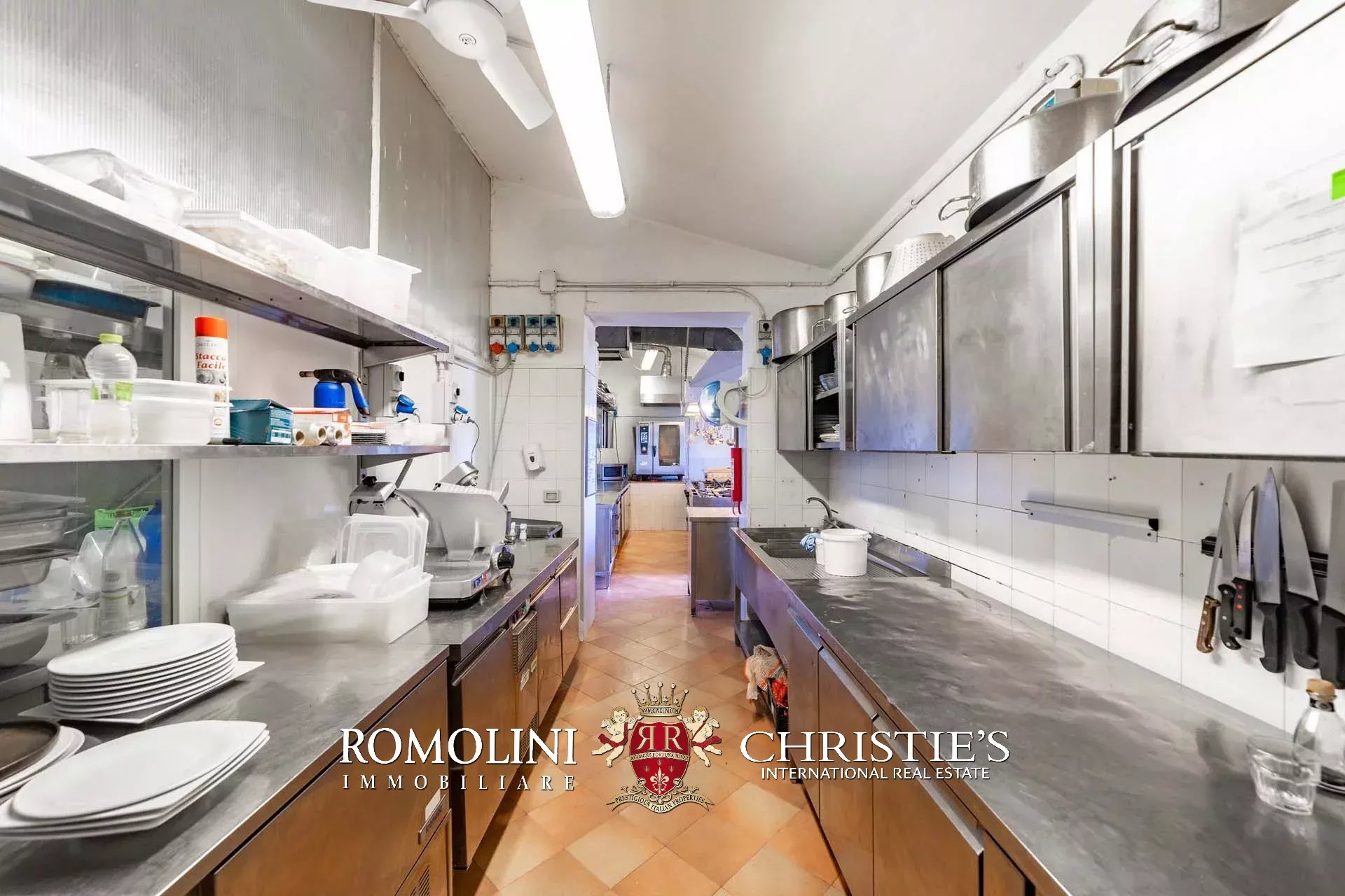 19 Bedroom Villa/Townhouse's Image 84