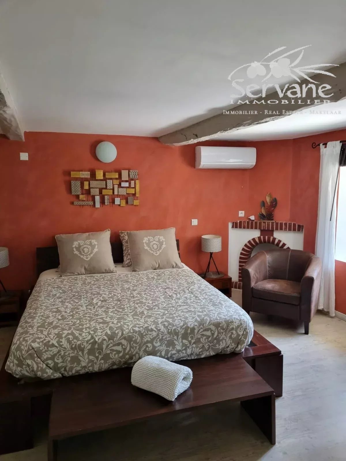 MAGNIFICENT T7 BASTIDE IN LORGUES STONE