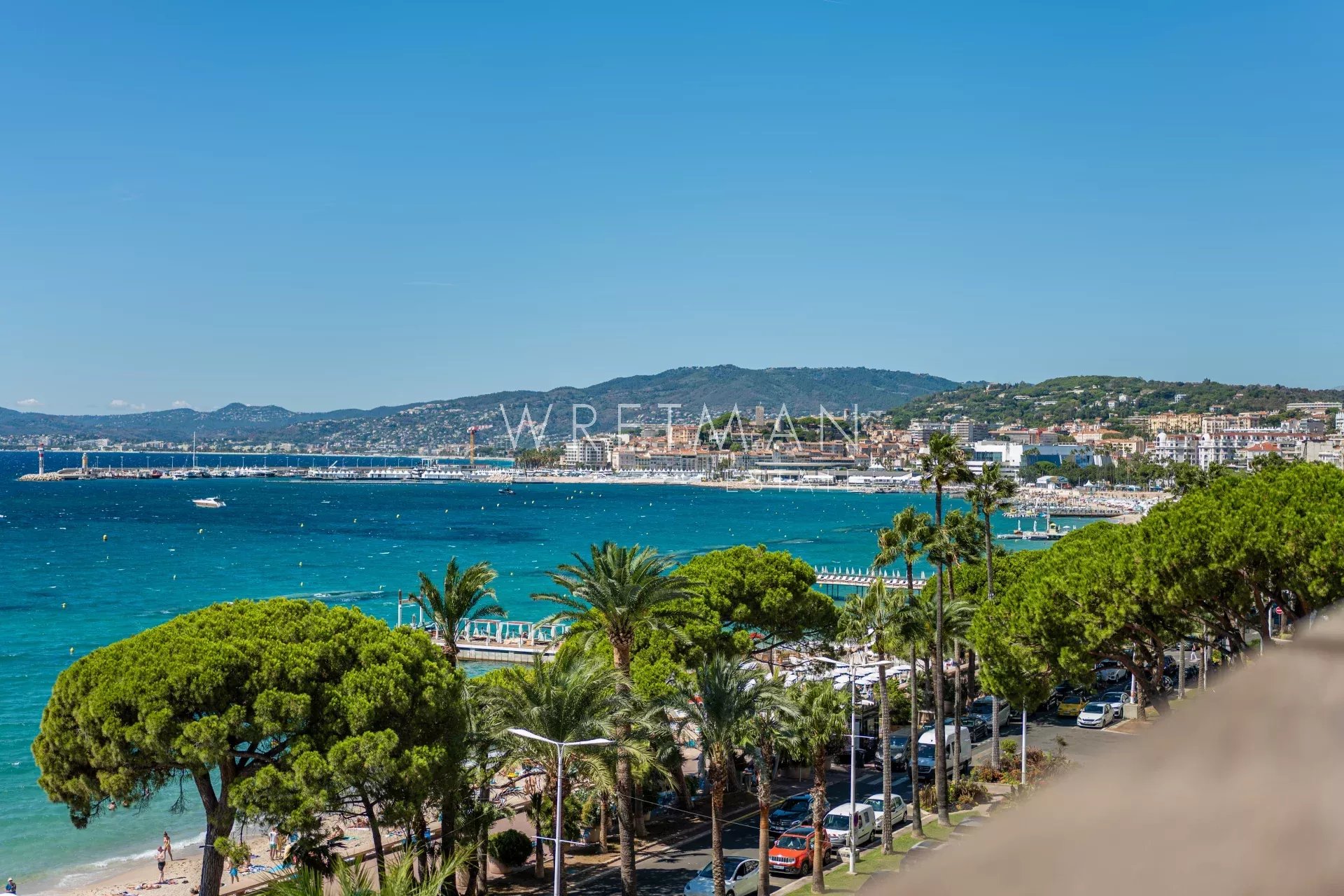 Superbe appartement avec terrasse et vue panoramique sur la Baie de Cannes  - Cannes Croisette
