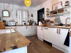 4-Bedroom Villa in Carros — photo 5 of 7