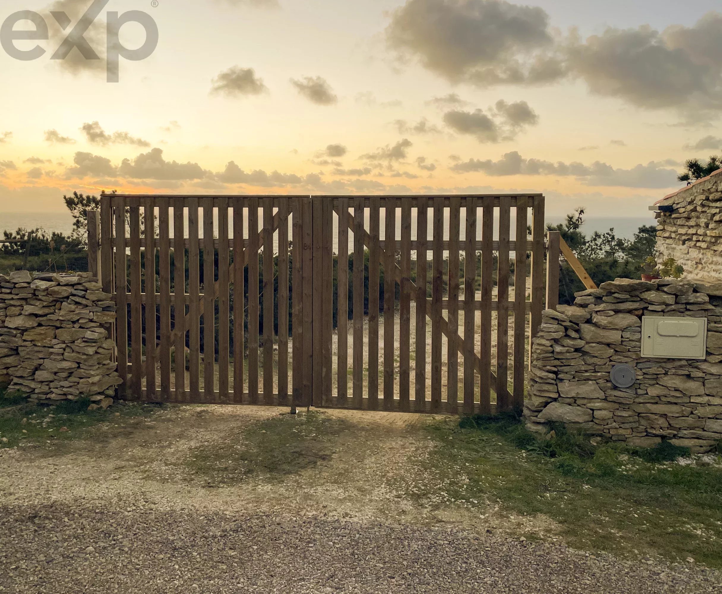Rustic seafront plot 86729162 image 11