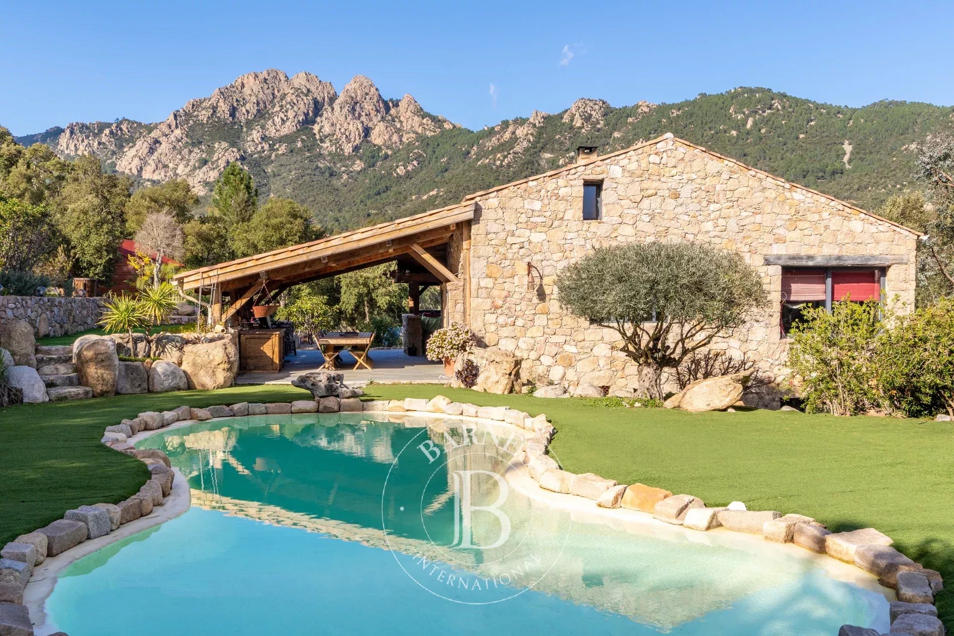 Villa Sainte-Lucie-de-Porto-Vecchio  -  ref 86192282 (picture 1)