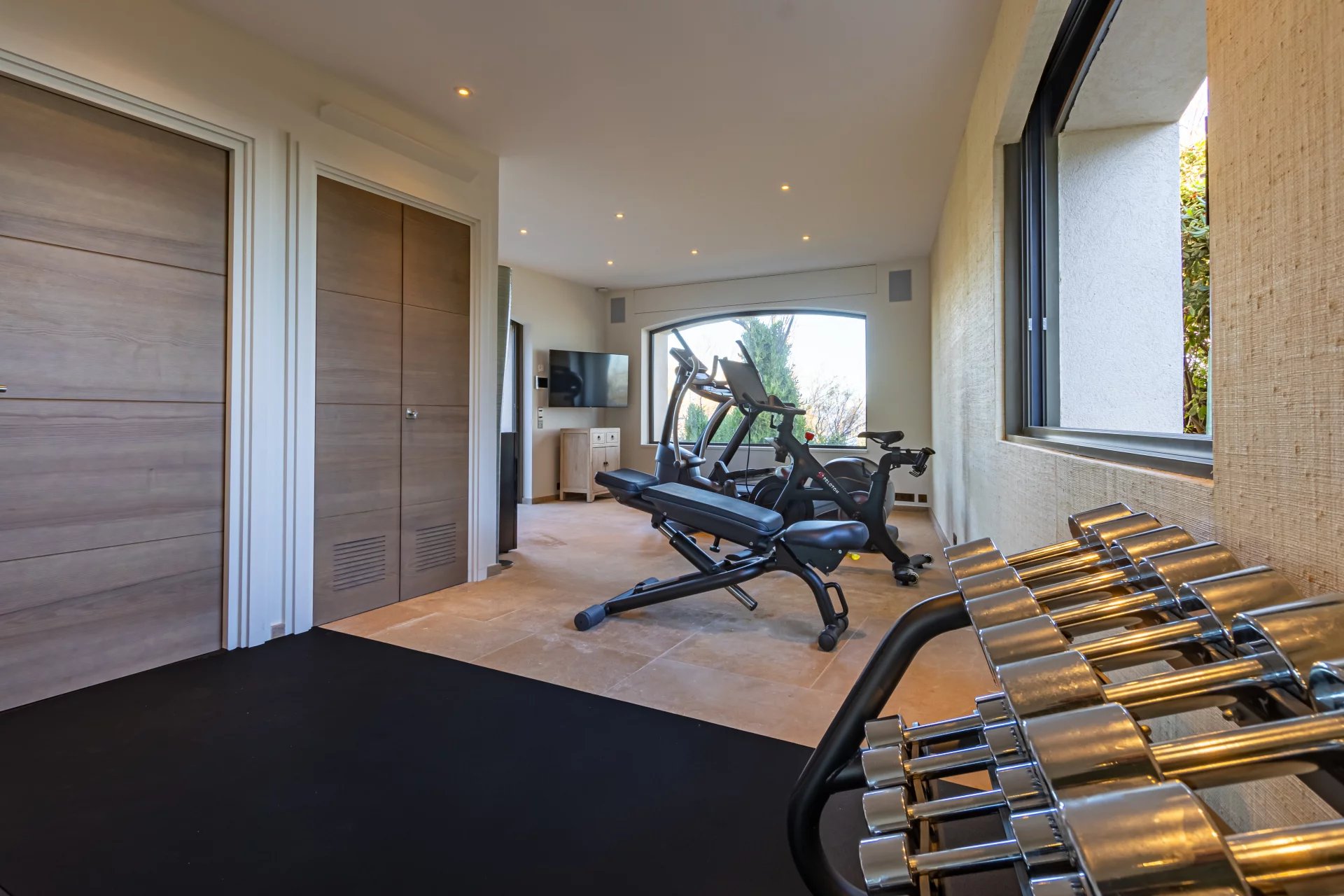 Waterfront villa with direct sea access in Saint-Tropez