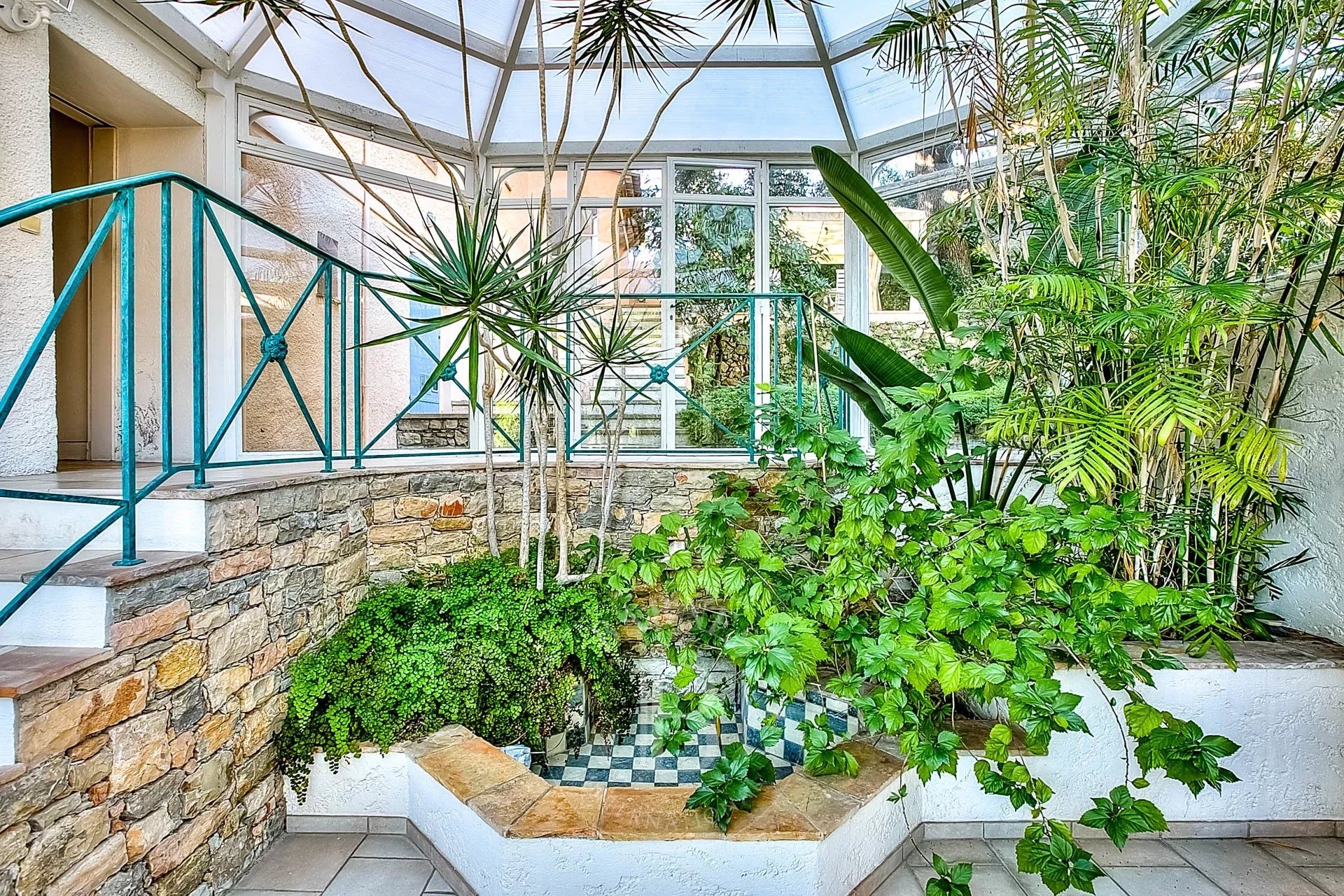 Ev Cannes - picture 9