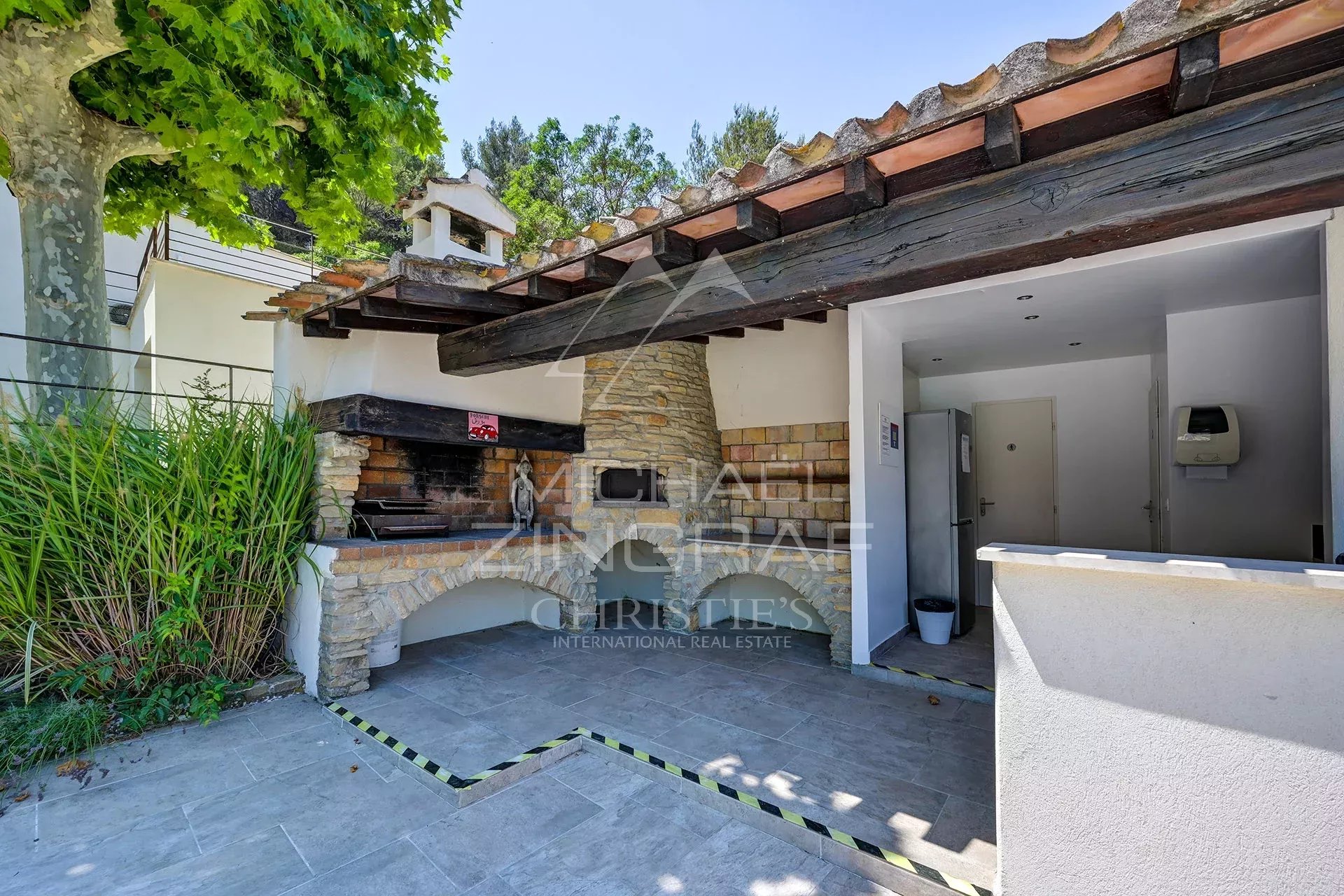 8 Bedroom Villa/Townhouse's Image 19