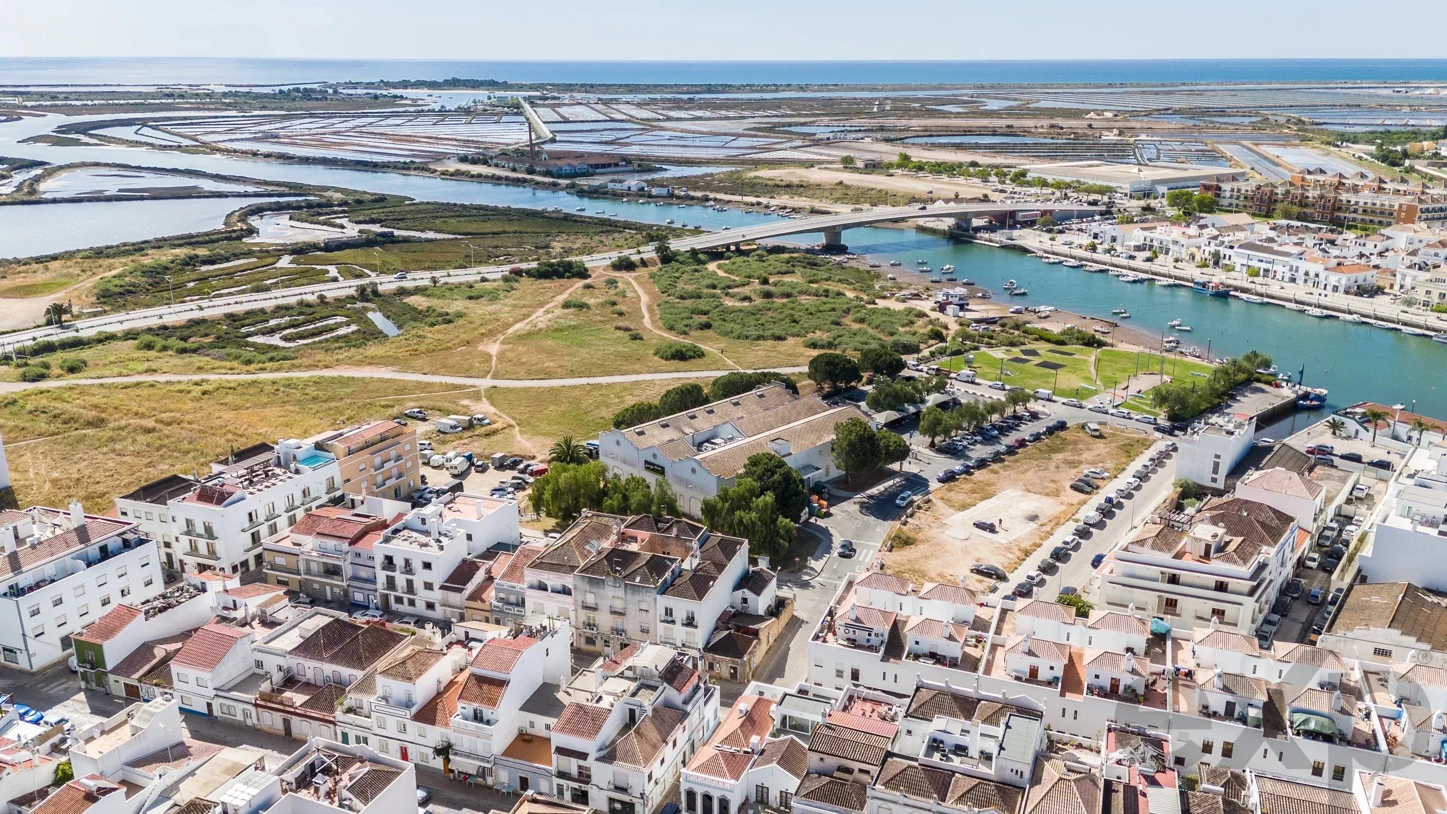 Charming House with Approved Reconstruction Project in Tavira Historic Centre 86993556 image 10