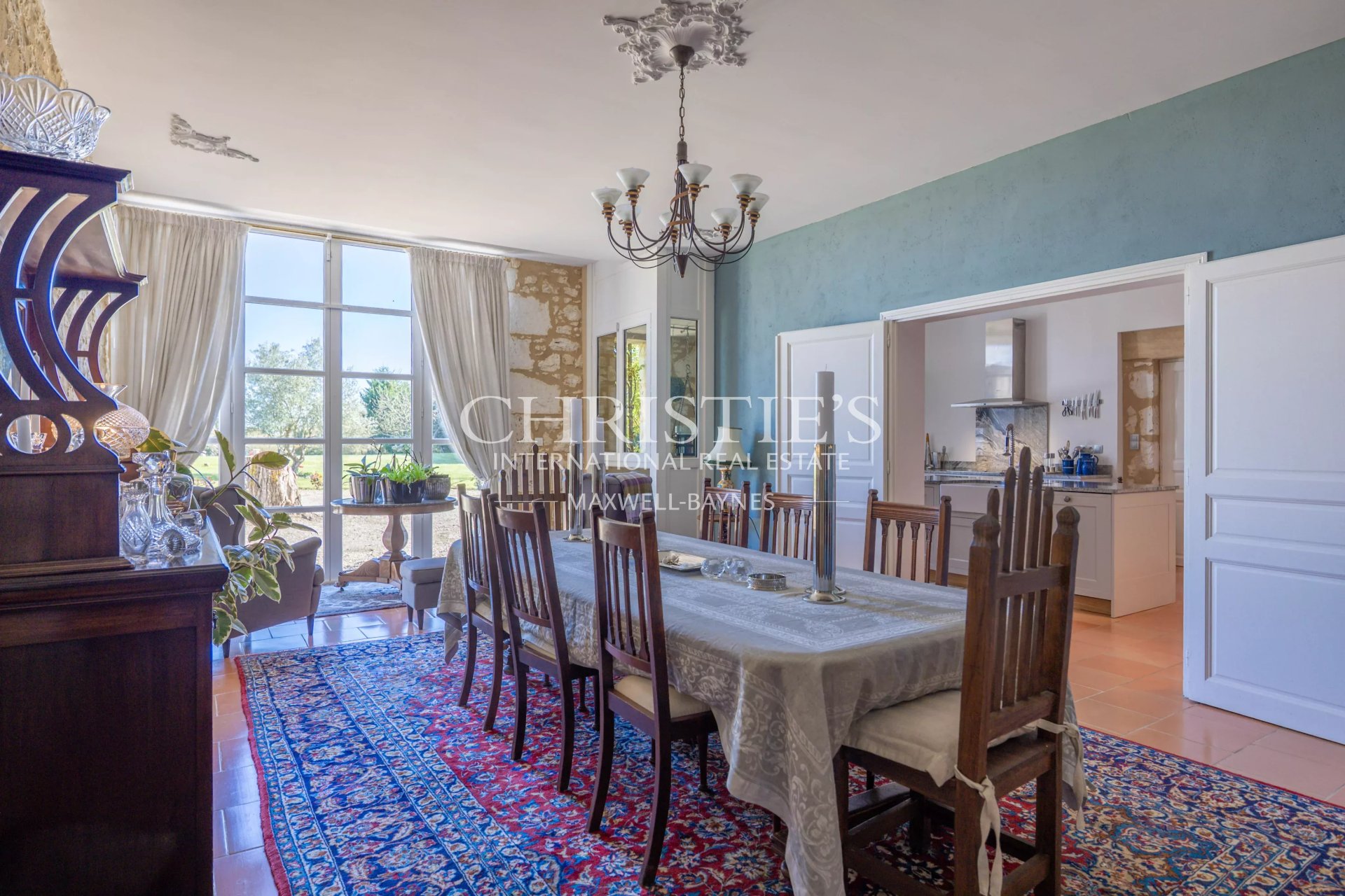 9 Bedroom Villa/Townhouse's Image 8