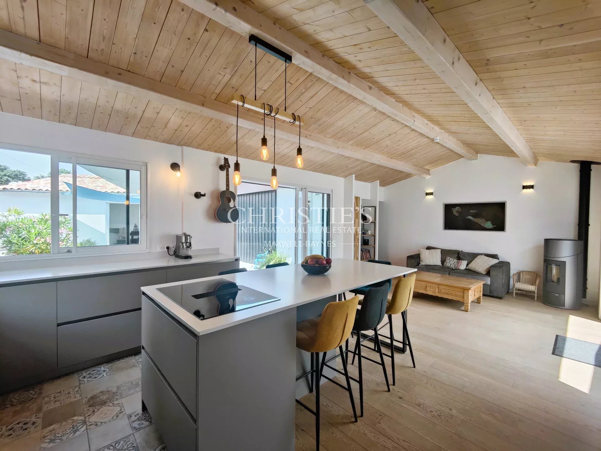 4 Bedroom Villa/Townhouse's Image 5