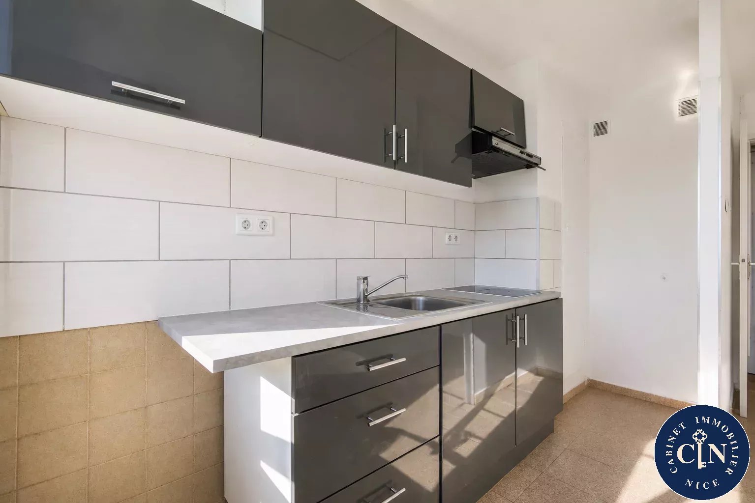 Studio – Vue mer & ville – Parc Impérial — photo 4