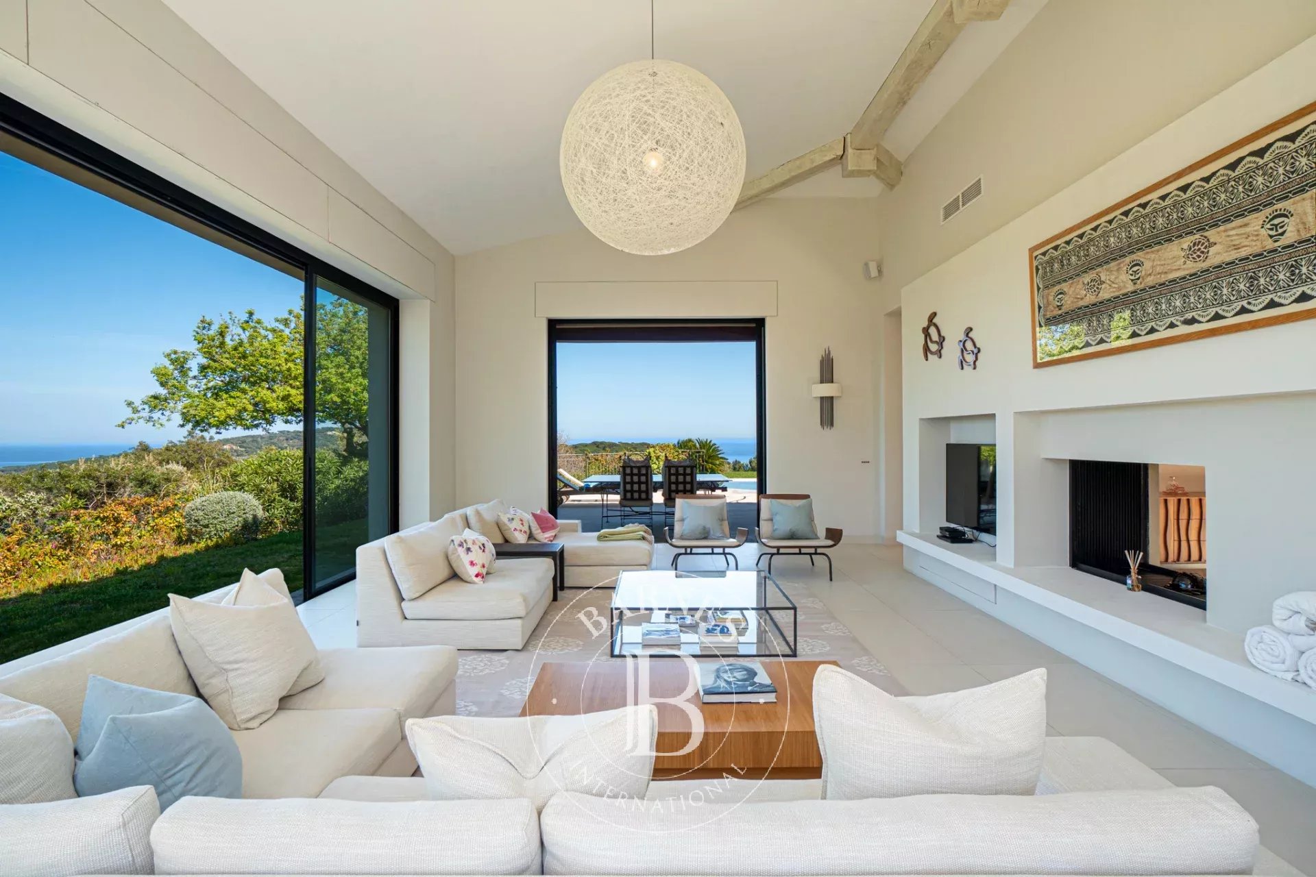 RAMATUELLE - L'ESCALET - 5 BEDROOM VILLA - PANORAMIC SEA VIEW