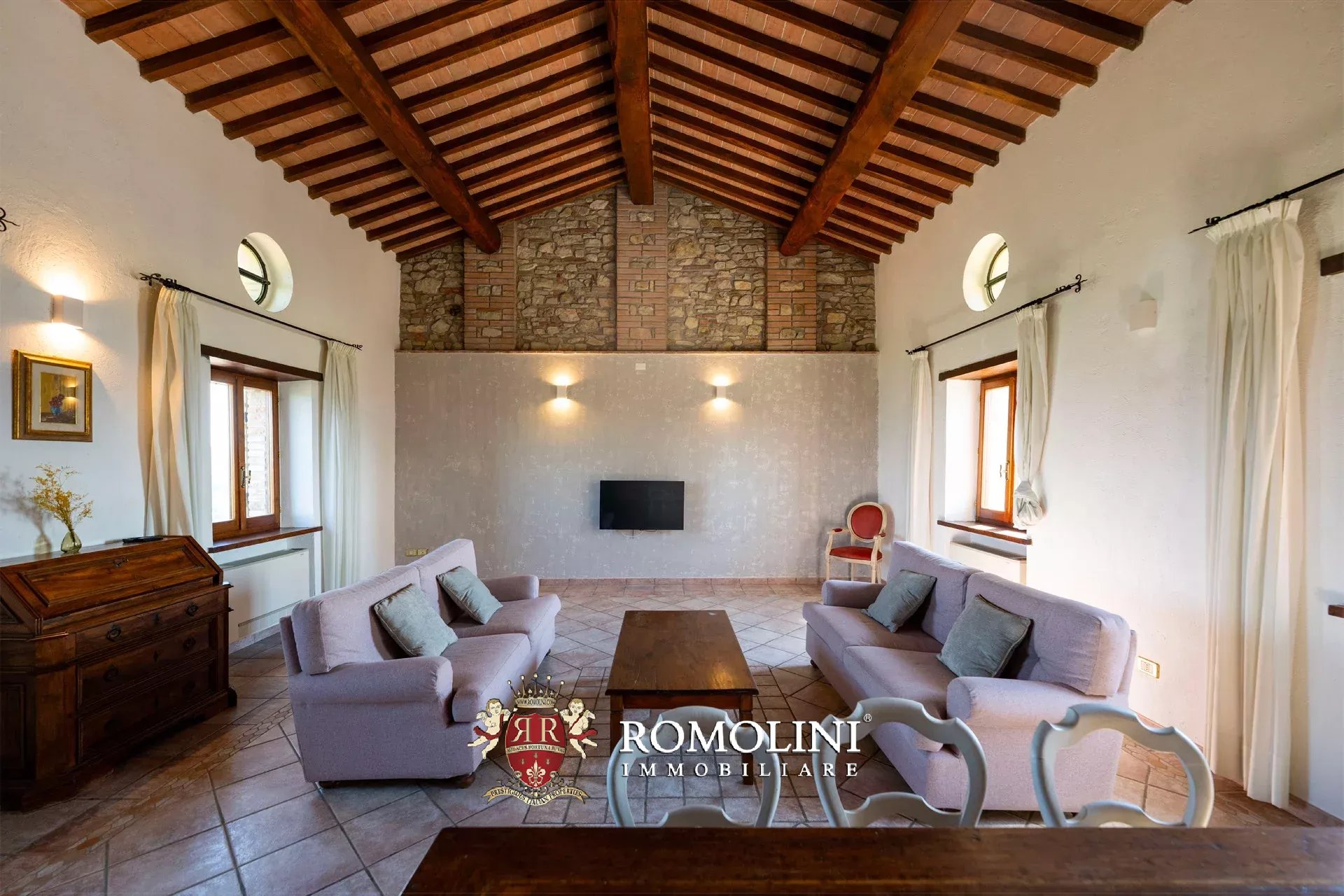 10 Bedroom Villa/Townhouse's Image 35