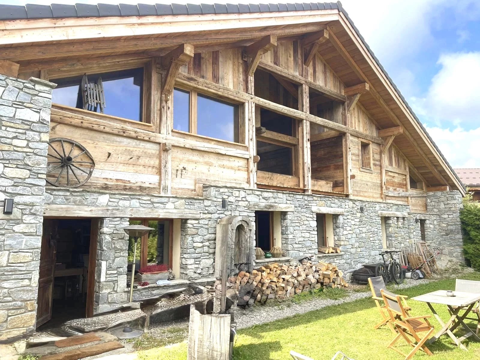 Sale Farm Combloux