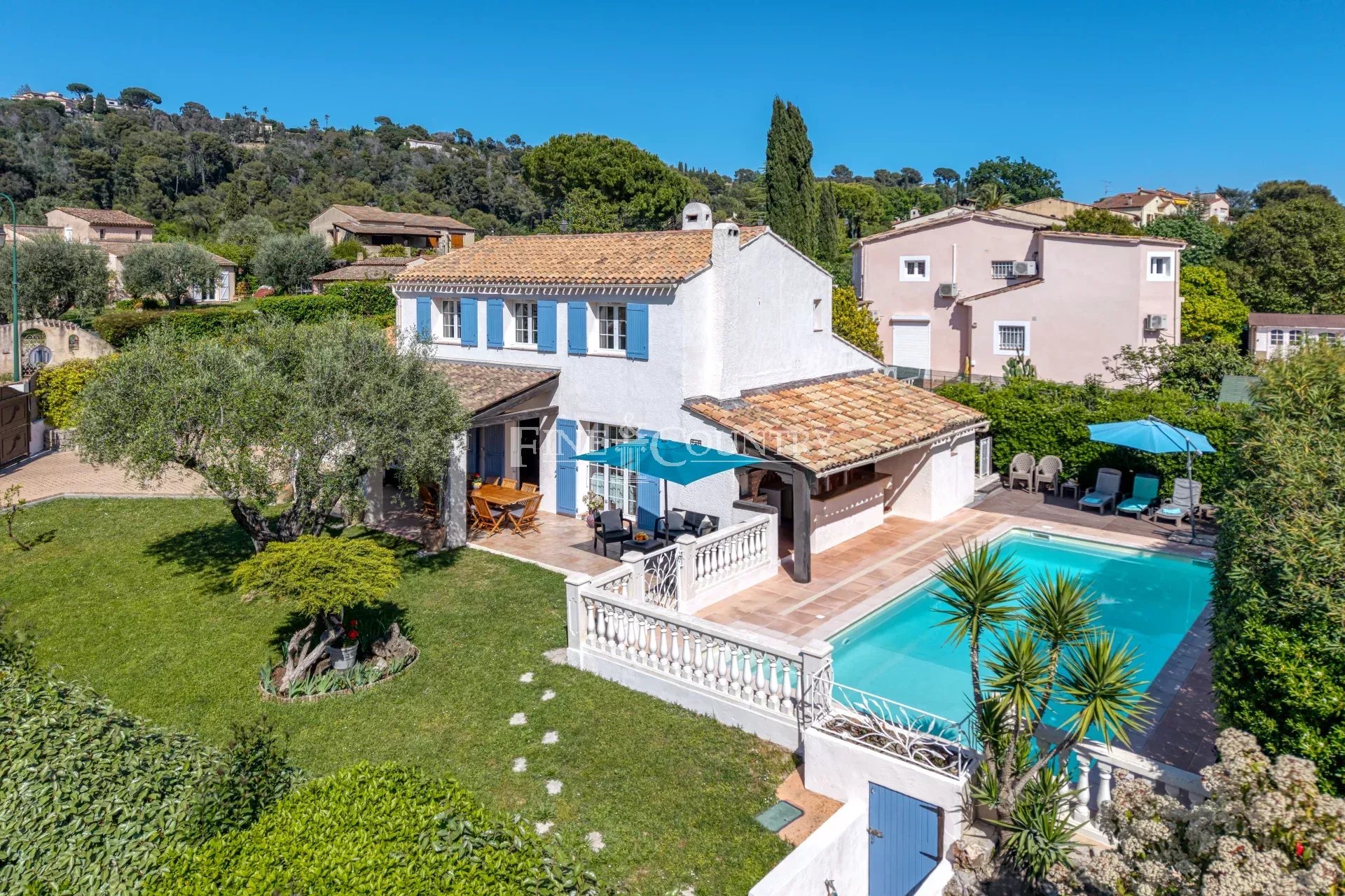 Photo of For Sale Villa in La Roquette-sur-Siagne