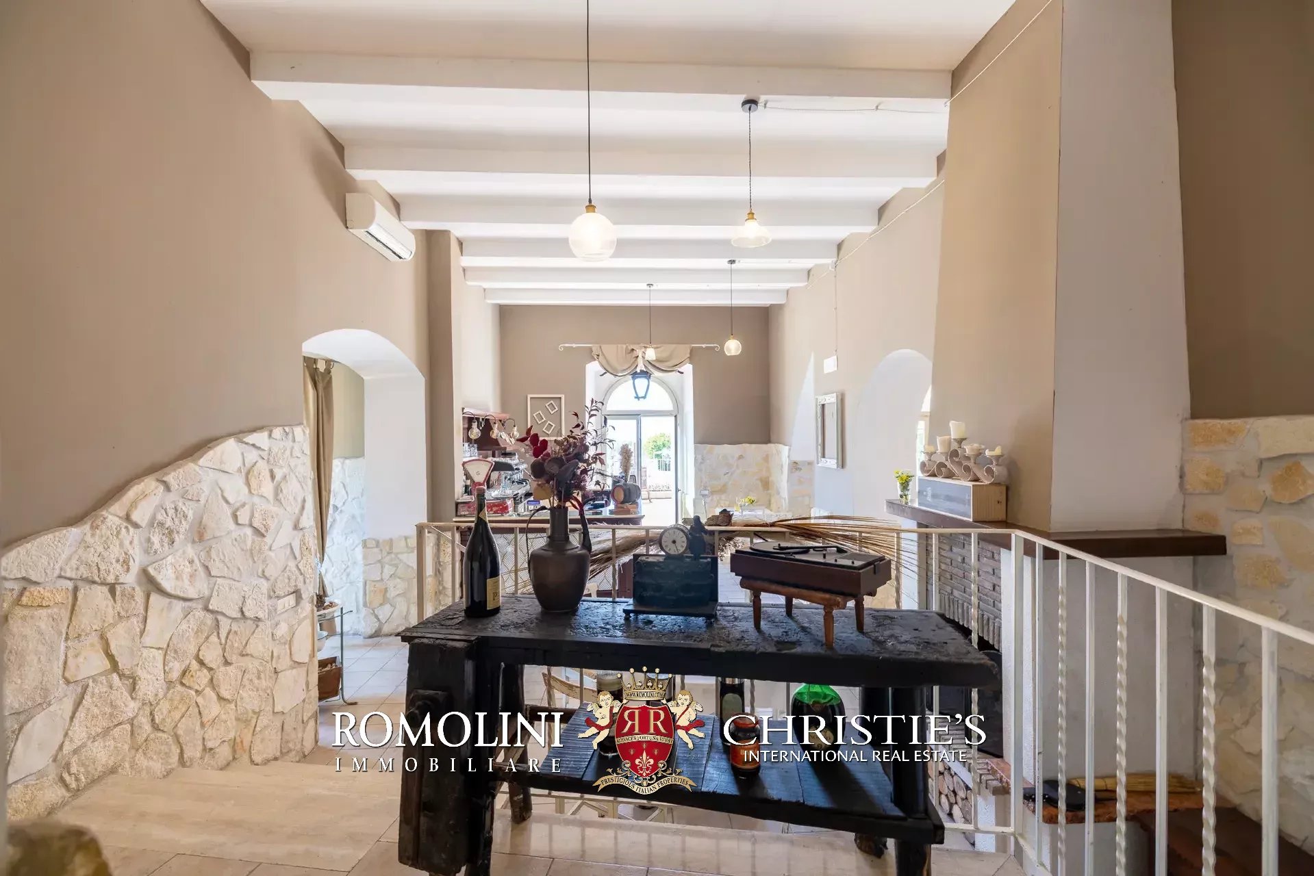 35 Bedroom Villa/Townhouse's Image 54