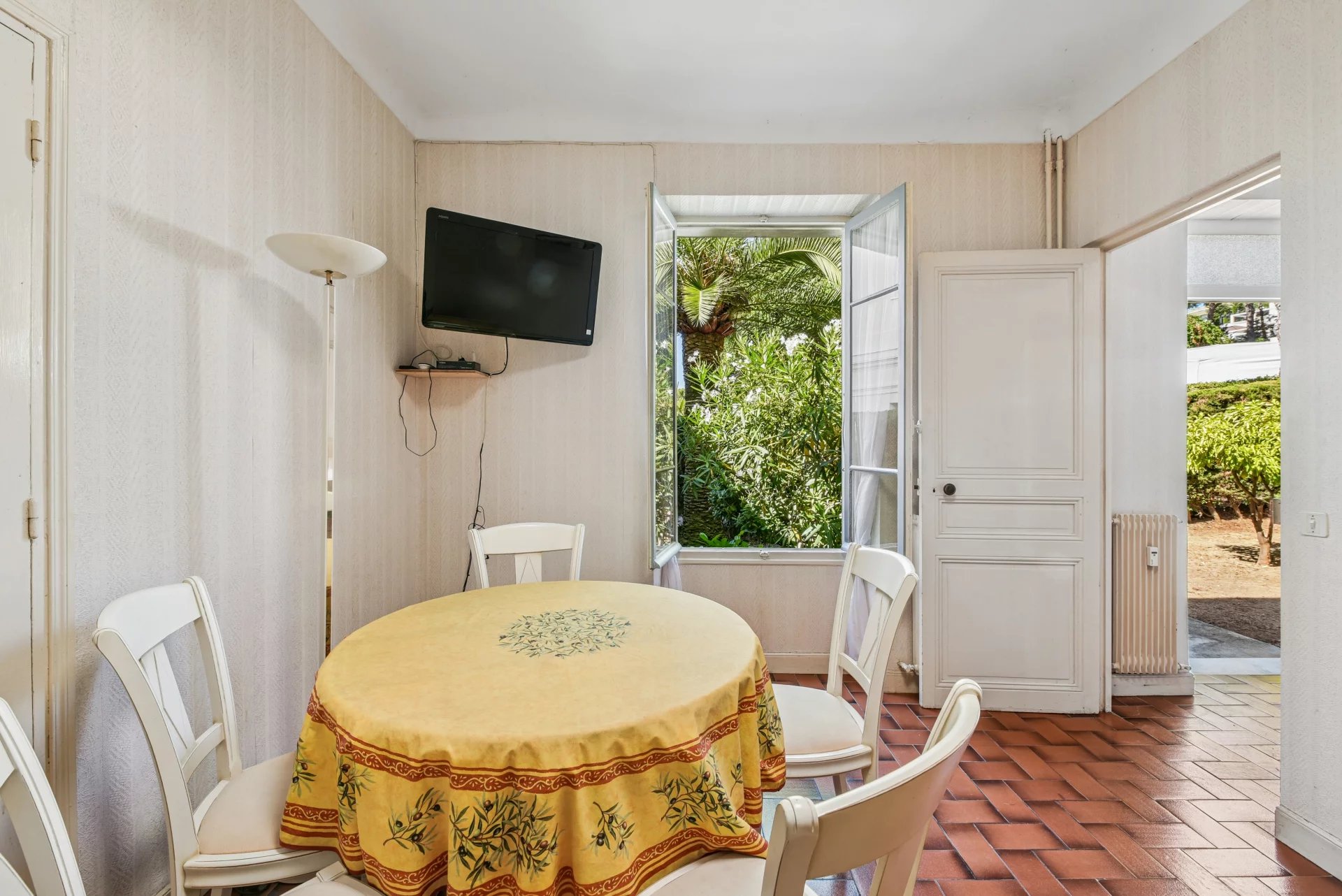 A charming apartment of rare character - Cap Ferrat