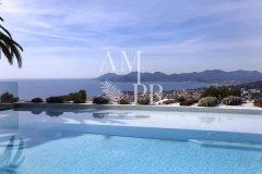 Villa Julia: Ultra-Luxury Family Estate in Cannes | Legacy Property — photo 2 of 14