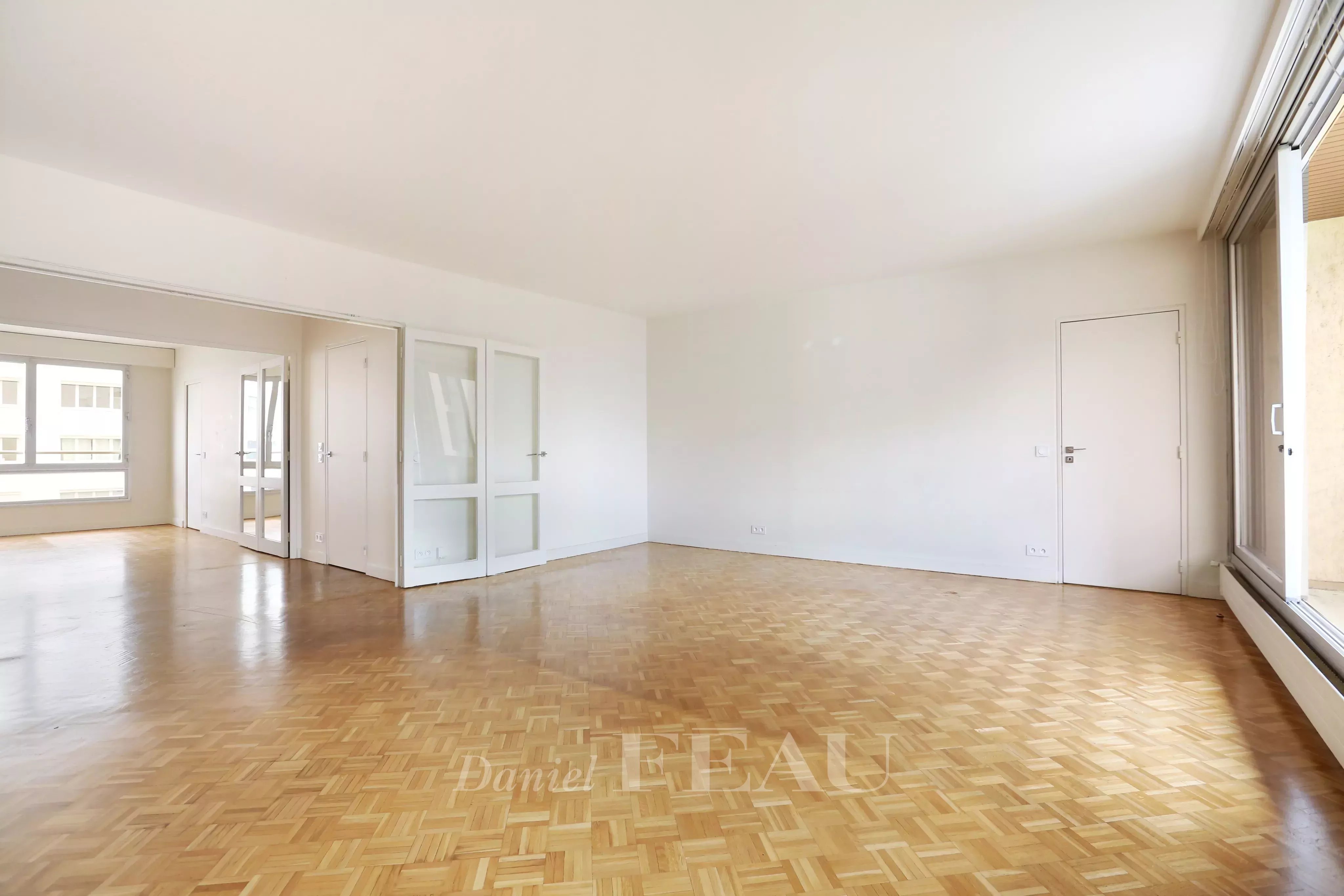 Sale Apartment Paris 15th