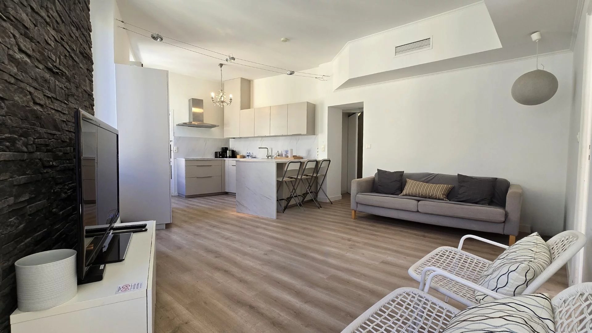 Appartement 3P Rénové - Coulèe Verte