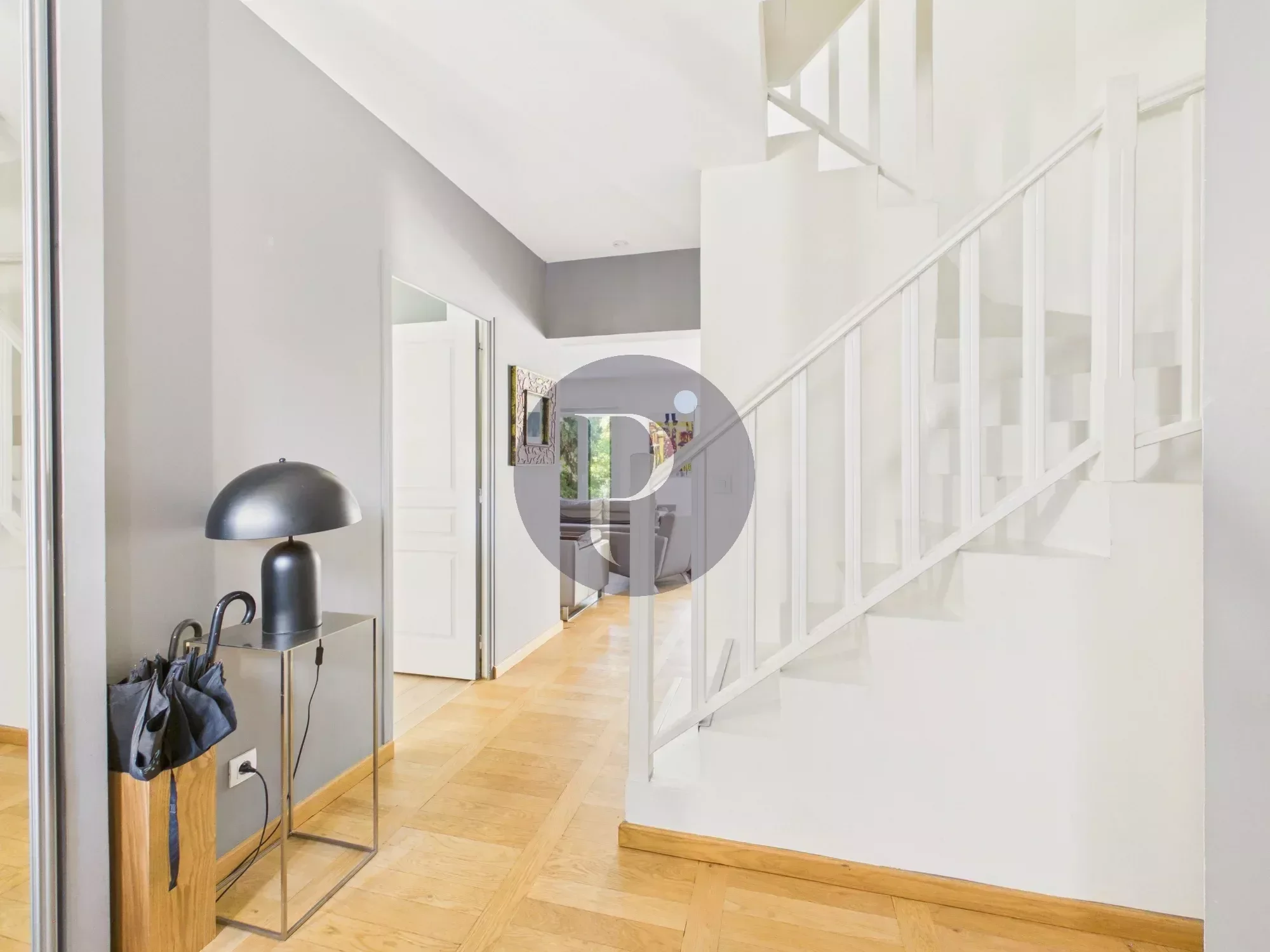 vente-maison-8-pieces-sceaux-87150700