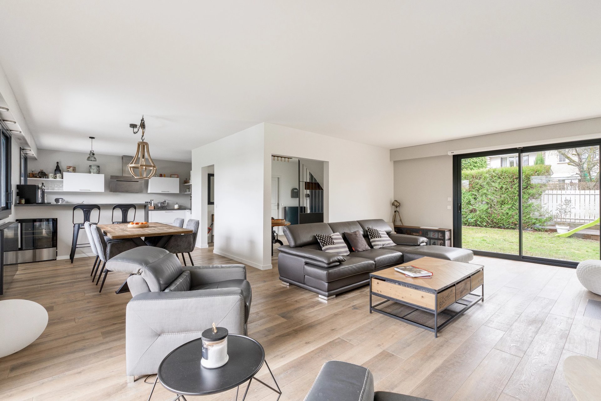 4 Bedroom Villa/Townhouse's Image 7