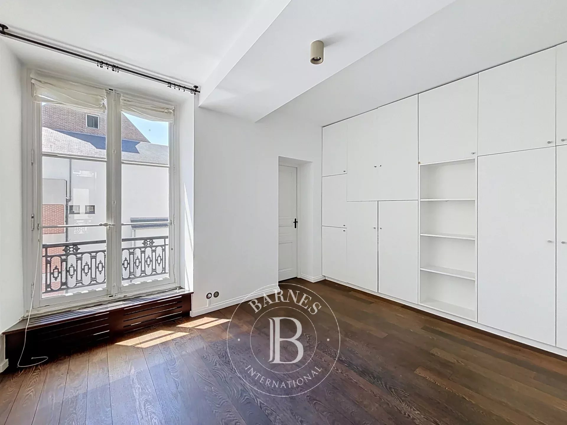 Paris  - Apartment 3 Bedrooms - picture 10