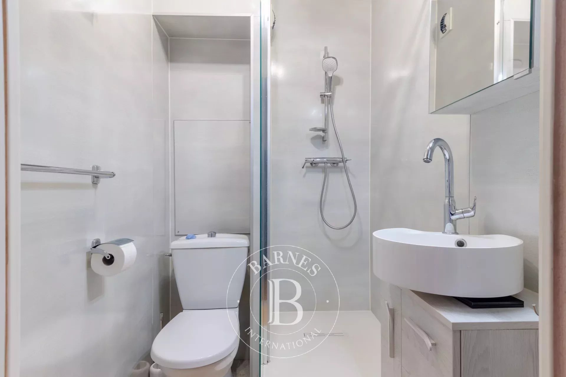 Daire Vanves - picture 12