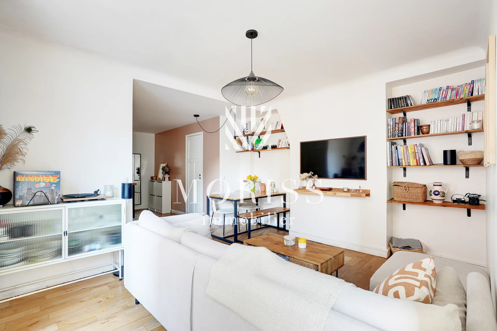 BEAU 2 PIECES LUMINEUX - PARIS 20EME - Image Array