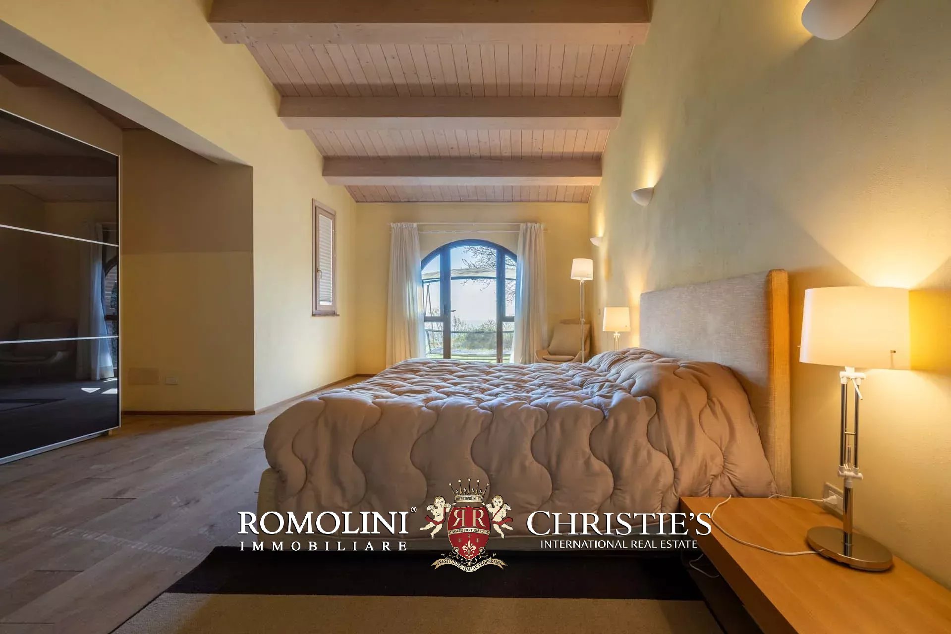 LUXUSANLAGE MIT 19 WOHNUNGEN IN DER TOSKANA, VAL D'ORCIA