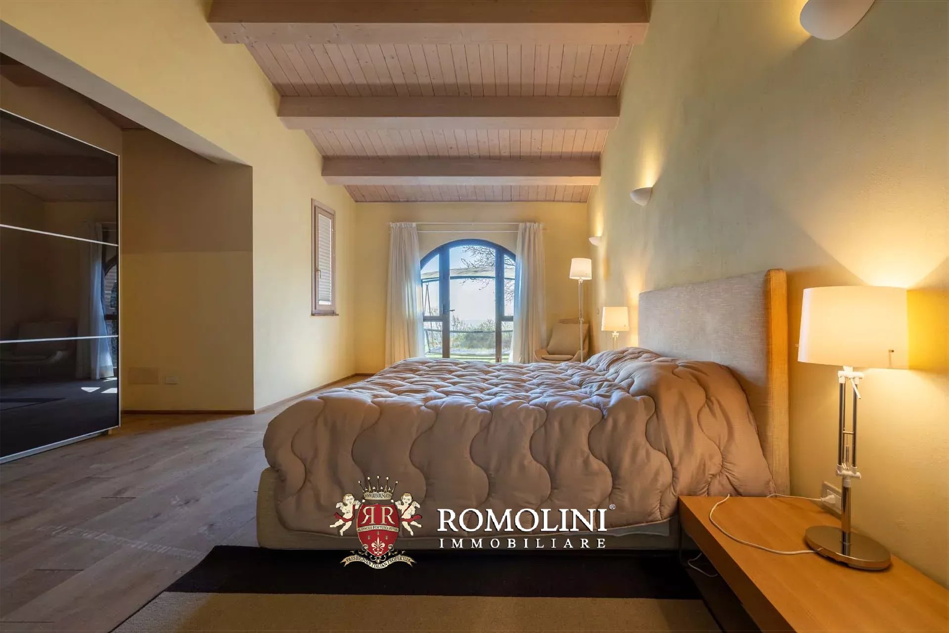 LUXUSANLAGE MIT 19 WOHNUNGEN IN DER TOSKANA, VAL D'ORCIA