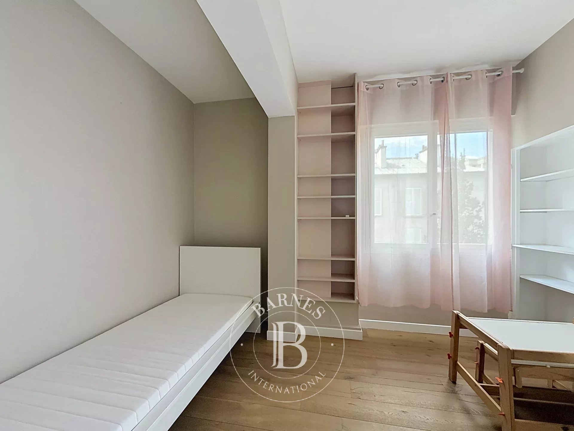 Neuilly-sur-Seine  - Apartment 3 Bedrooms - picture 12