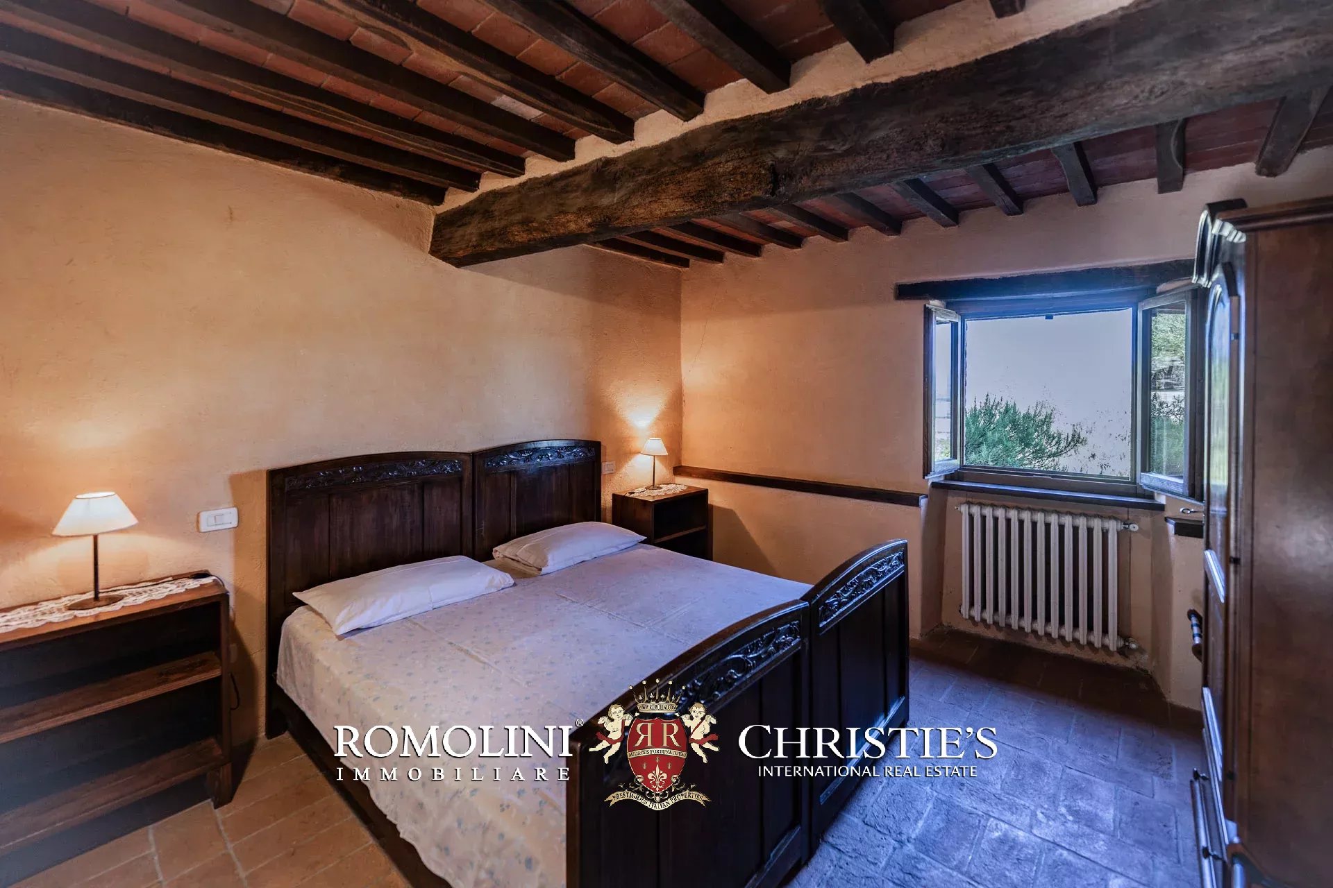 8 Bedroom Villa/Townhouse's Image 24