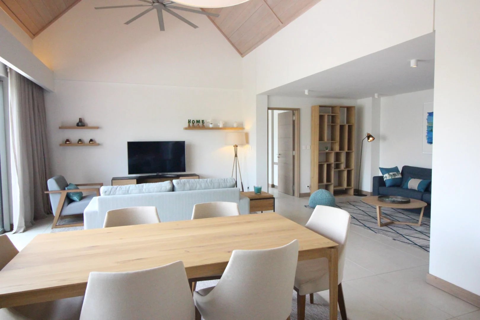 Penthouse Grand Baie - picture 4