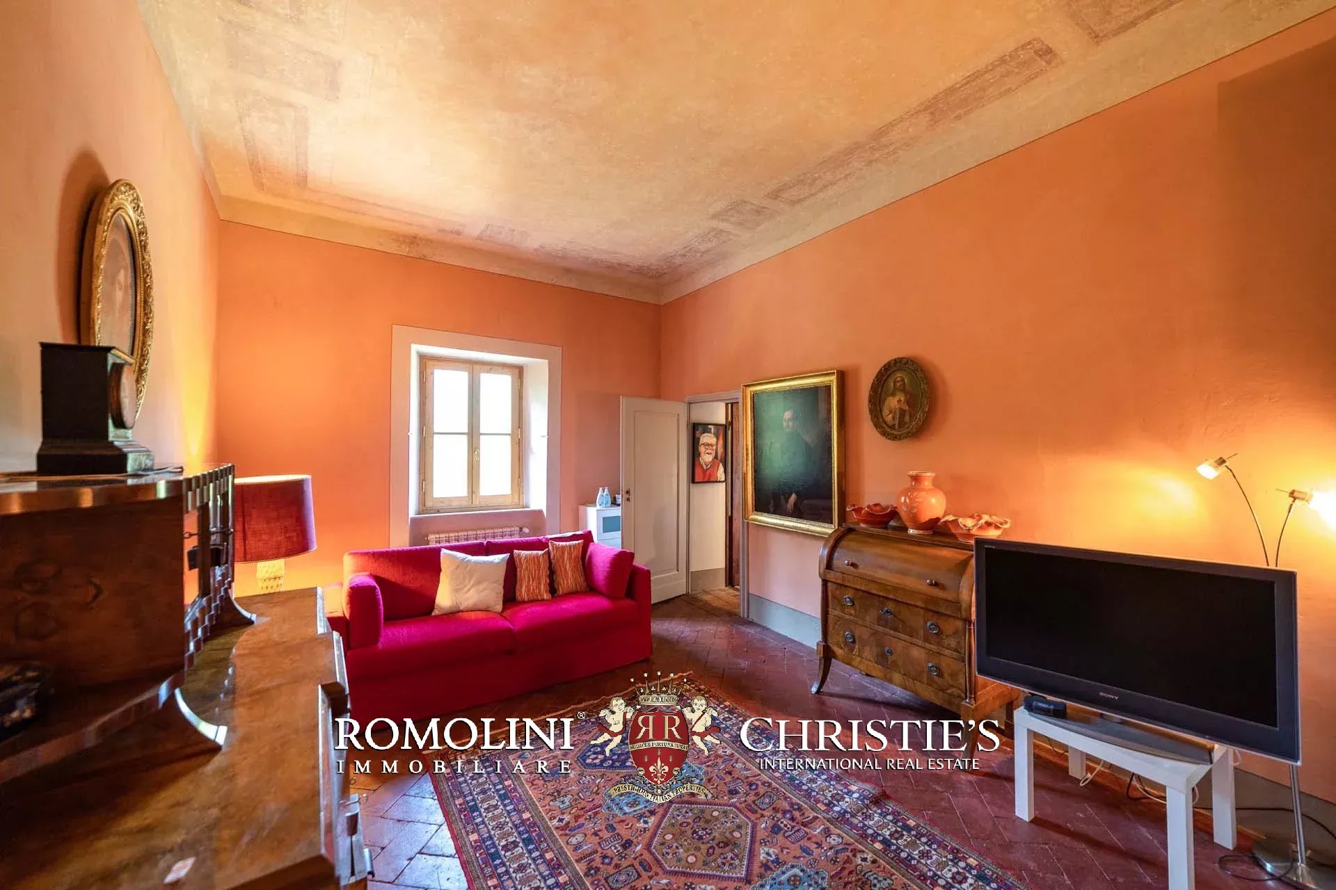 11 Bedroom Villa/Townhouse's Image 85