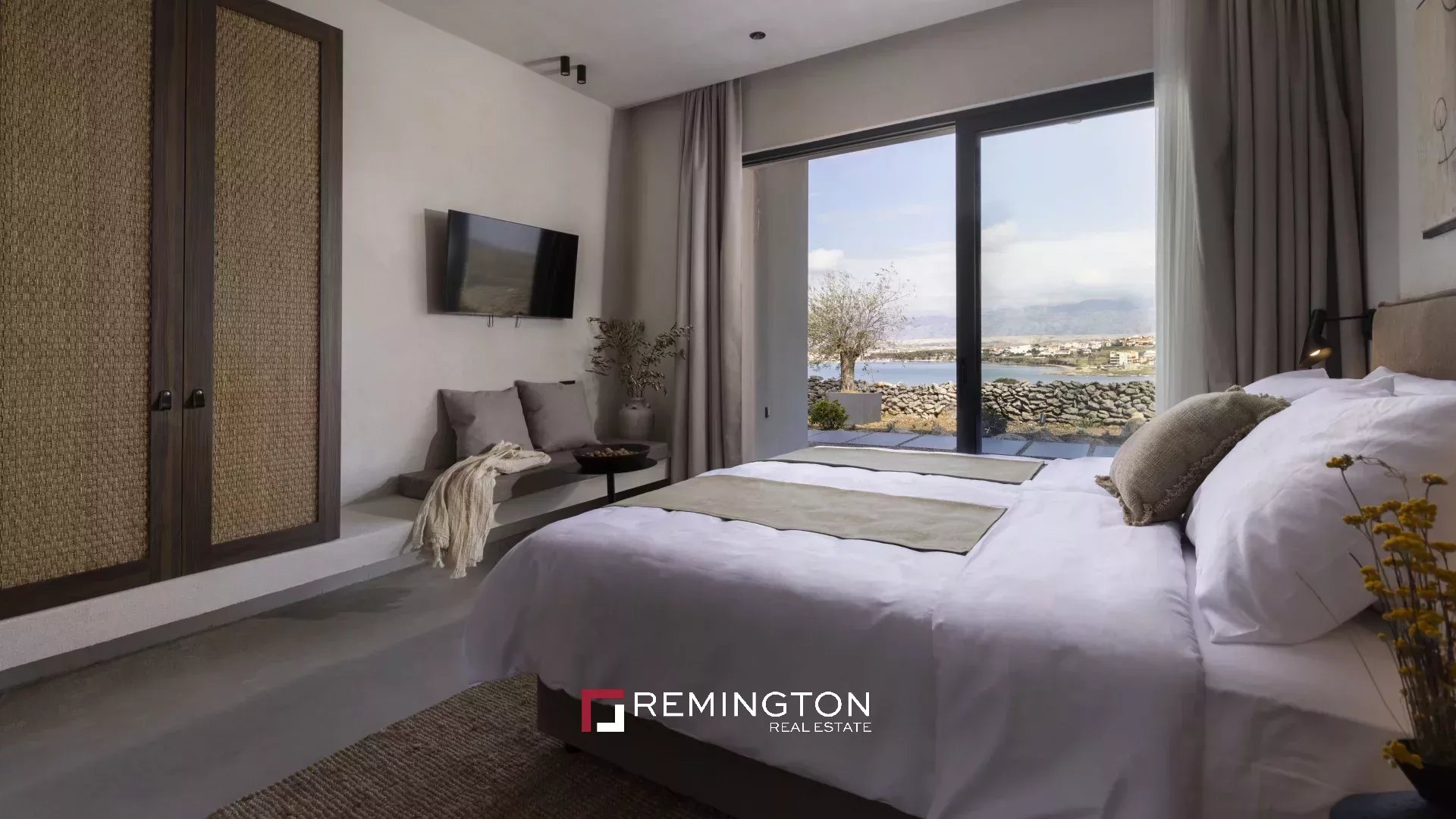 4 Bedroom Villa/Townhouse's Image 5