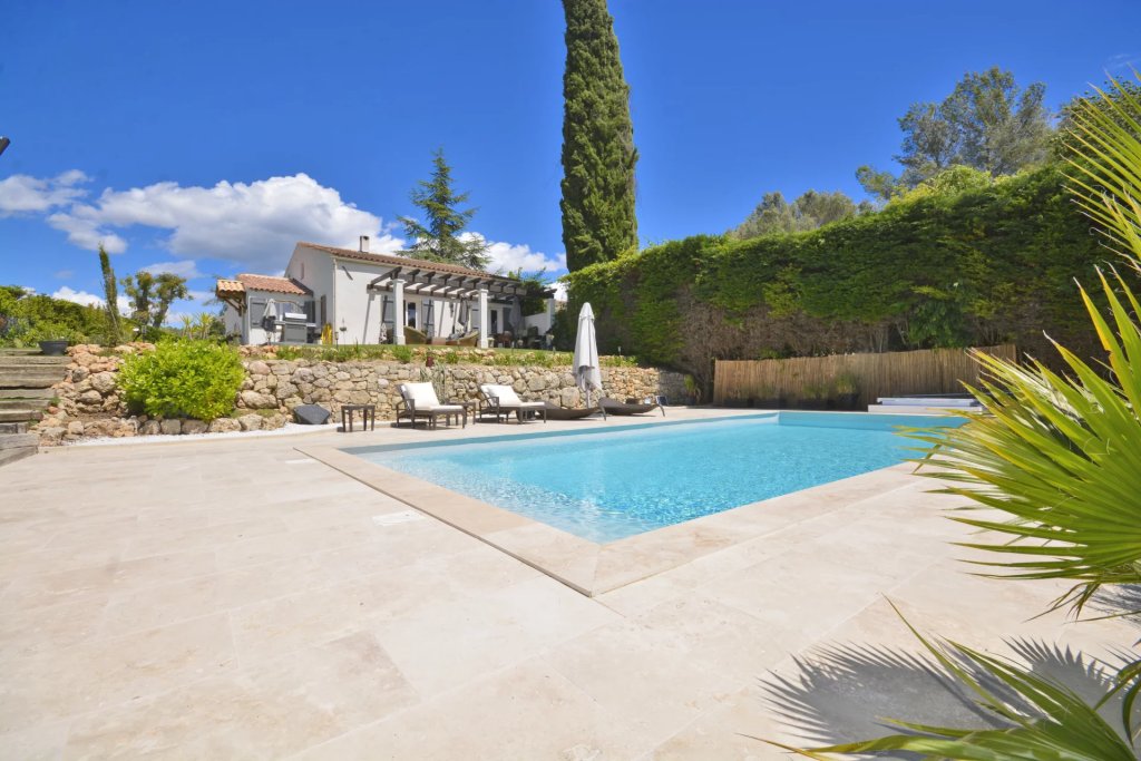 Villa for sale in Valbonne — 4-Bedroom Villa in Valbonne