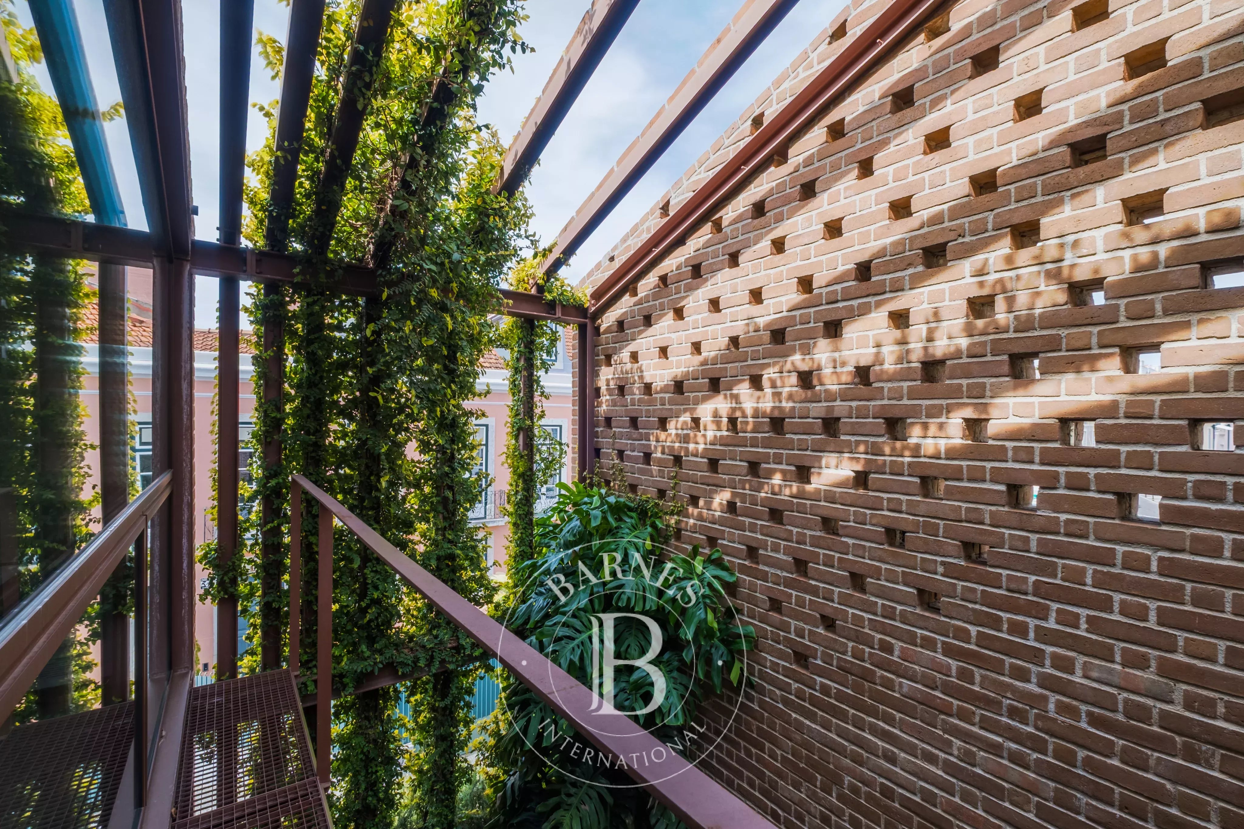 Maison contemporaine avec vue sur le fleuve