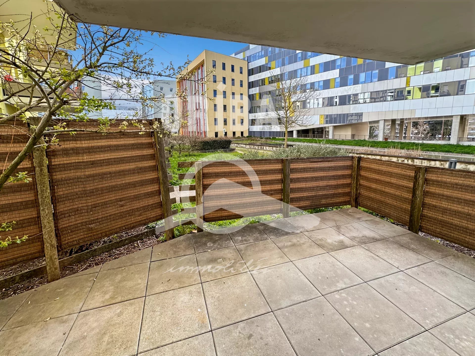 Appartement type 3 terrasse parking . Beaulieu